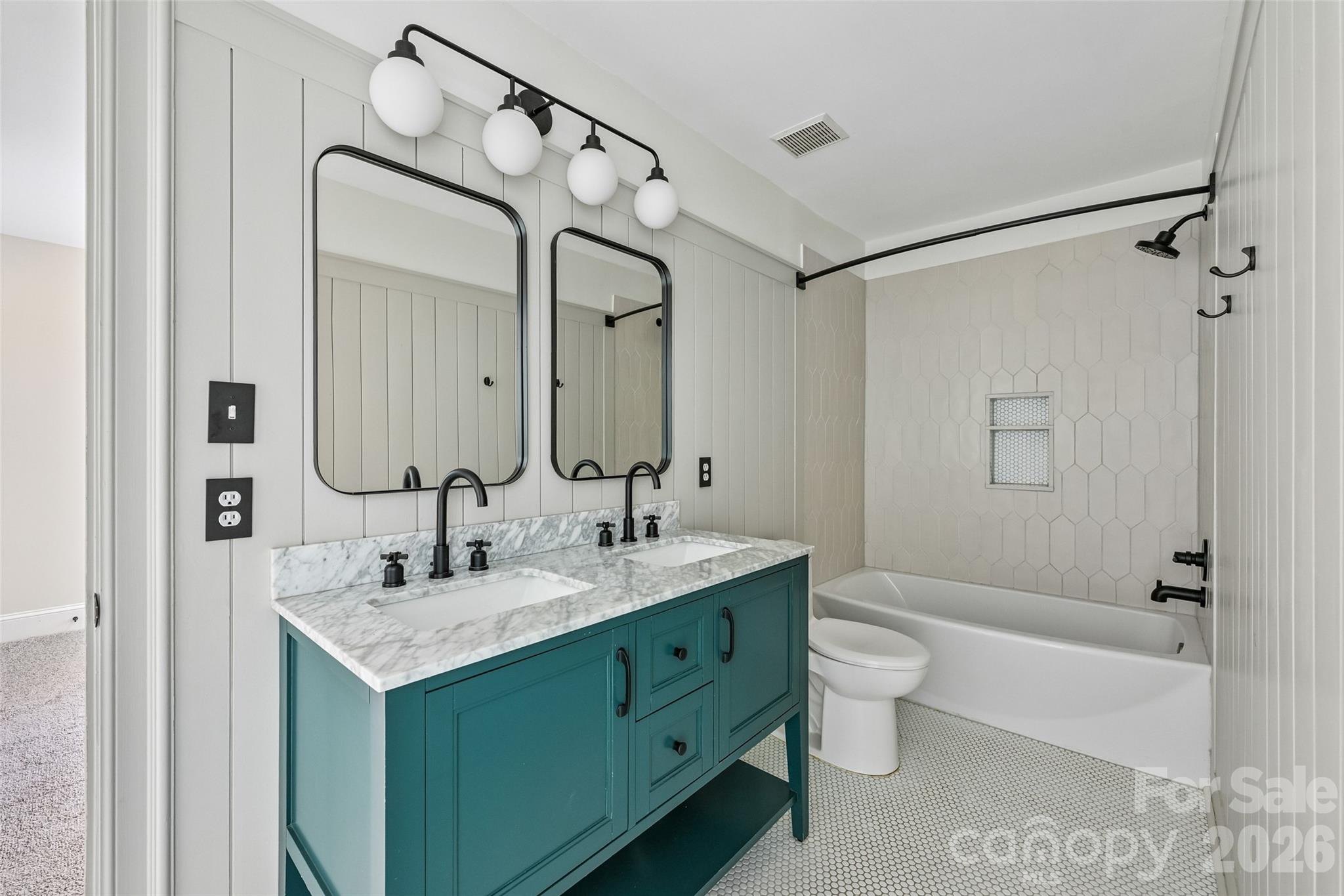 5609 Camilla Drive Property Photo 45