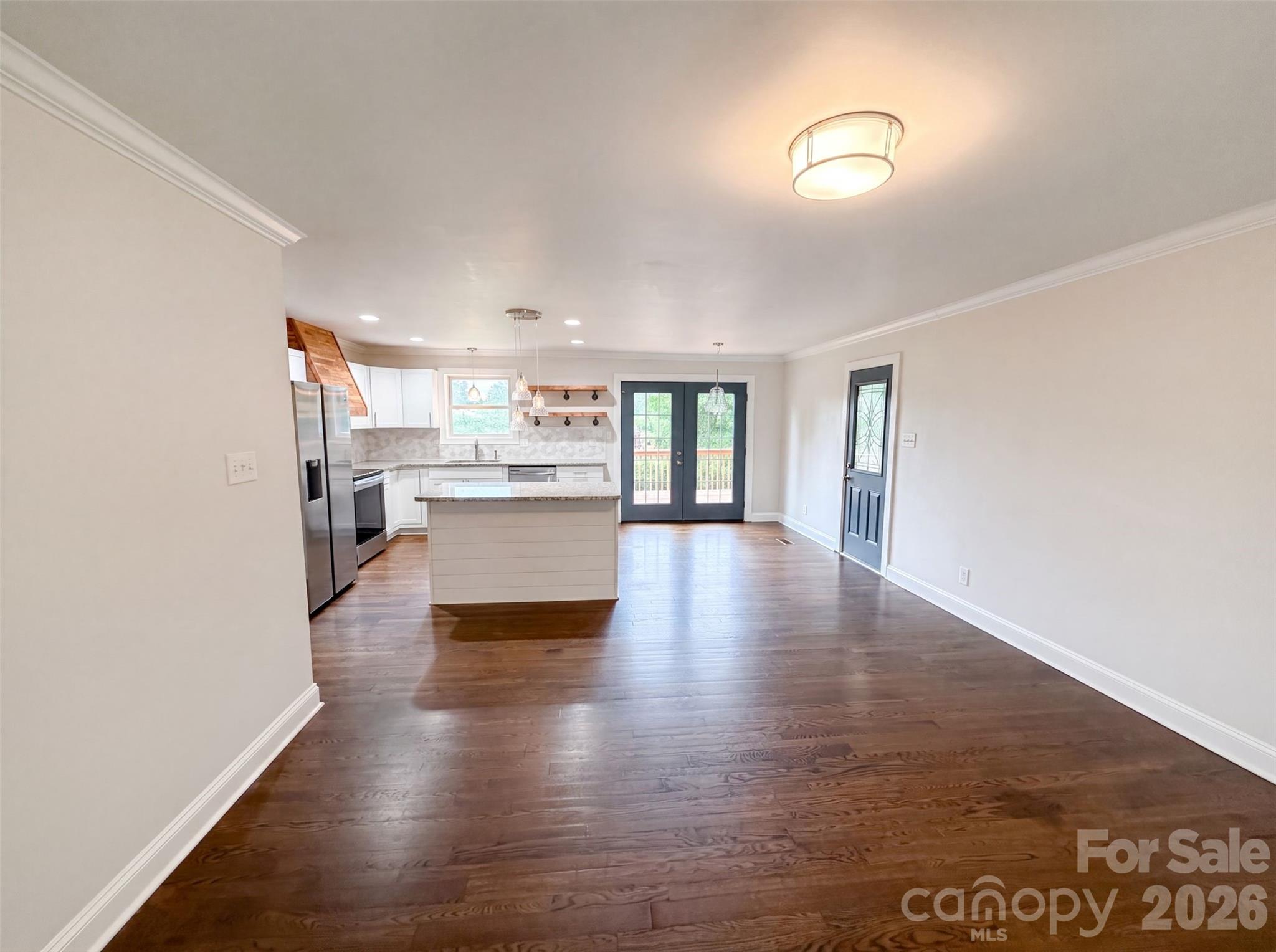123 Rowe Street Property Photo 3