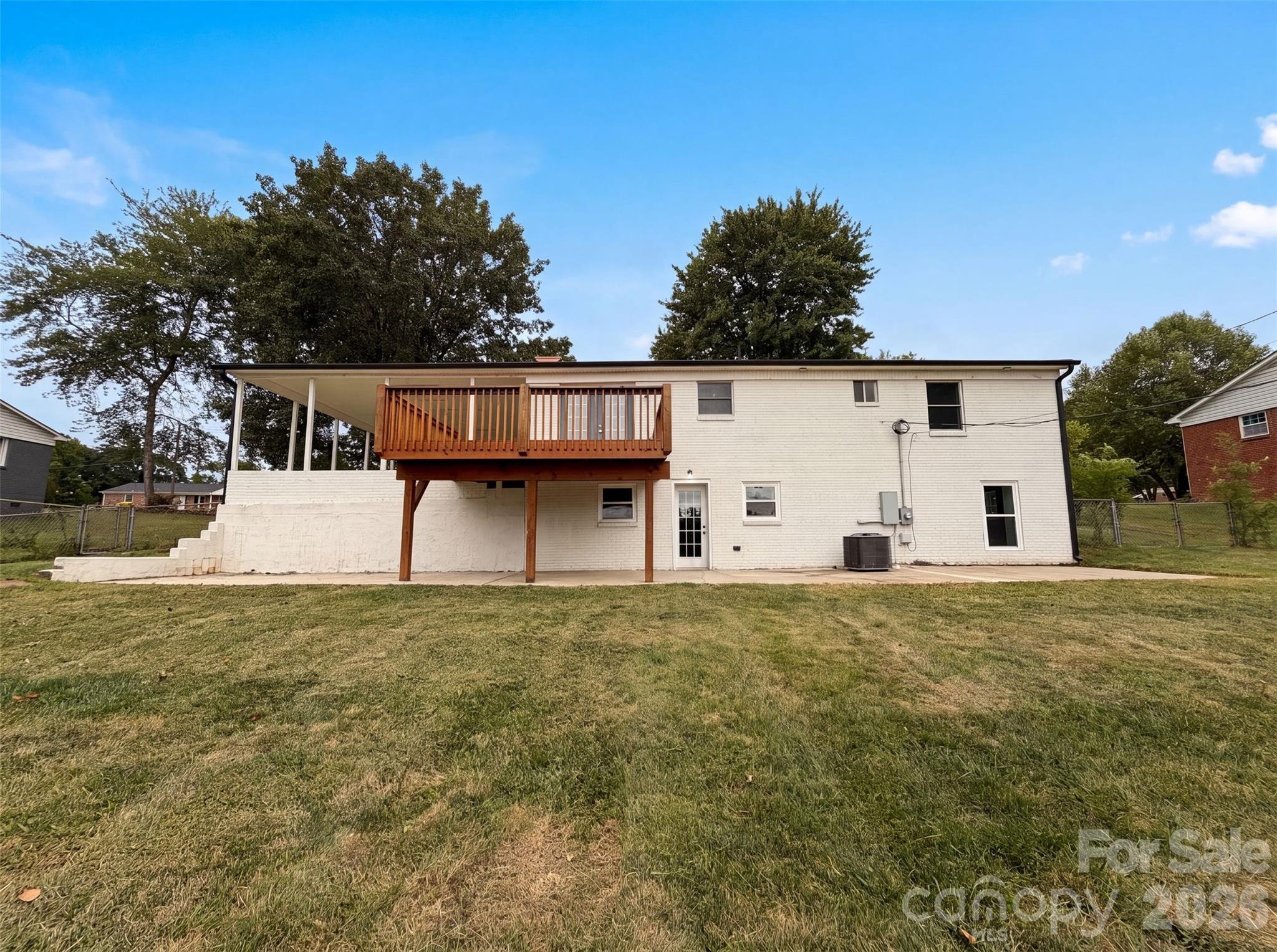 123 Rowe Street Property Photo 5
