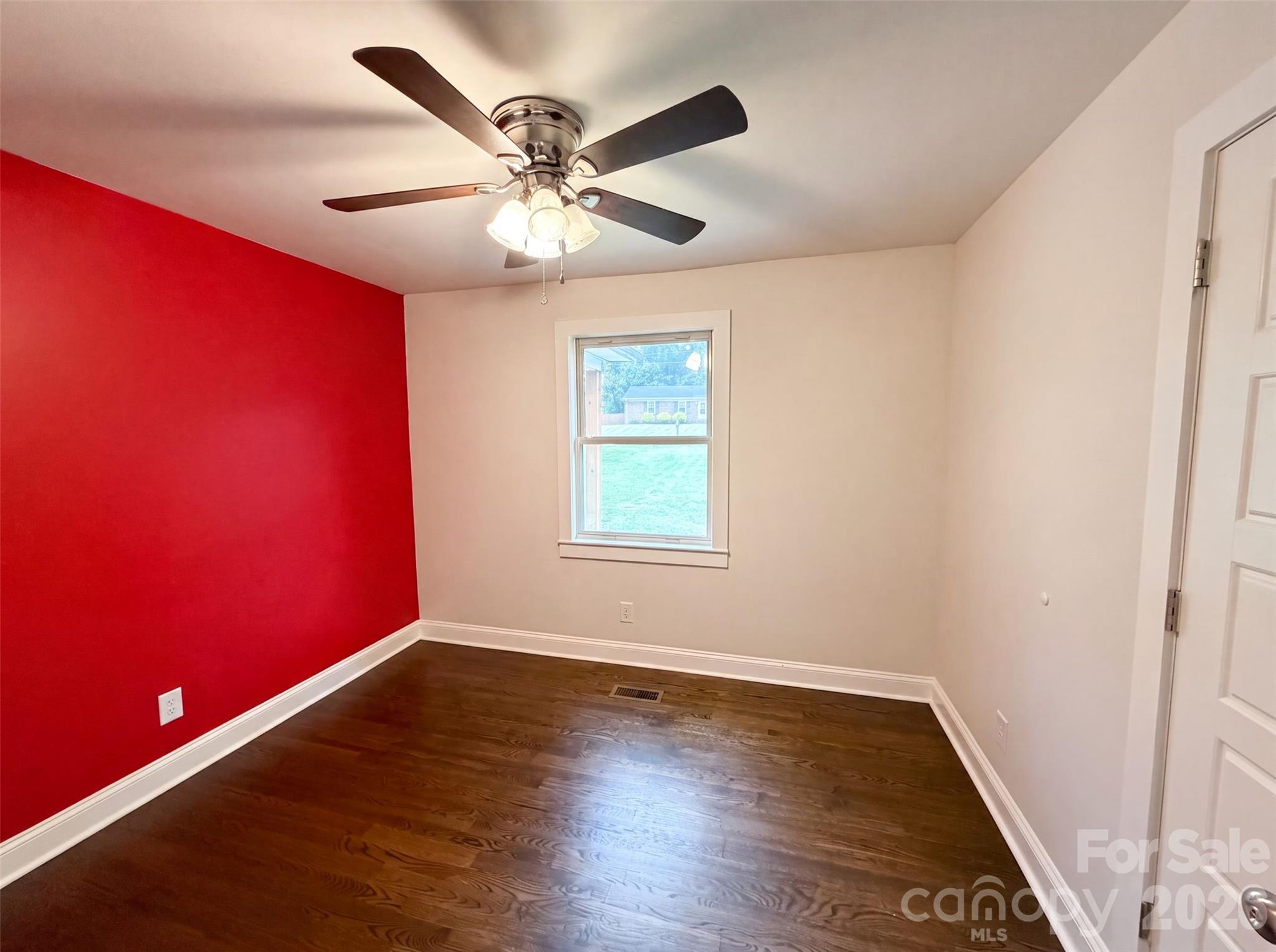123 Rowe Street Property Photo 8