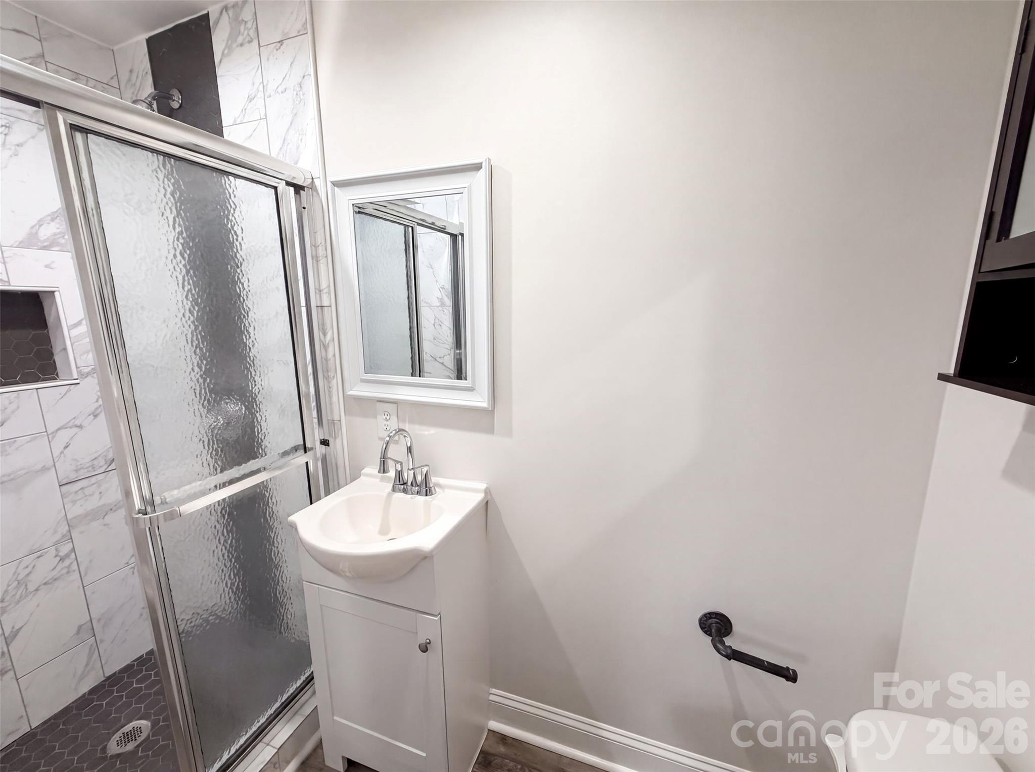 123 Rowe Street Property Photo 12