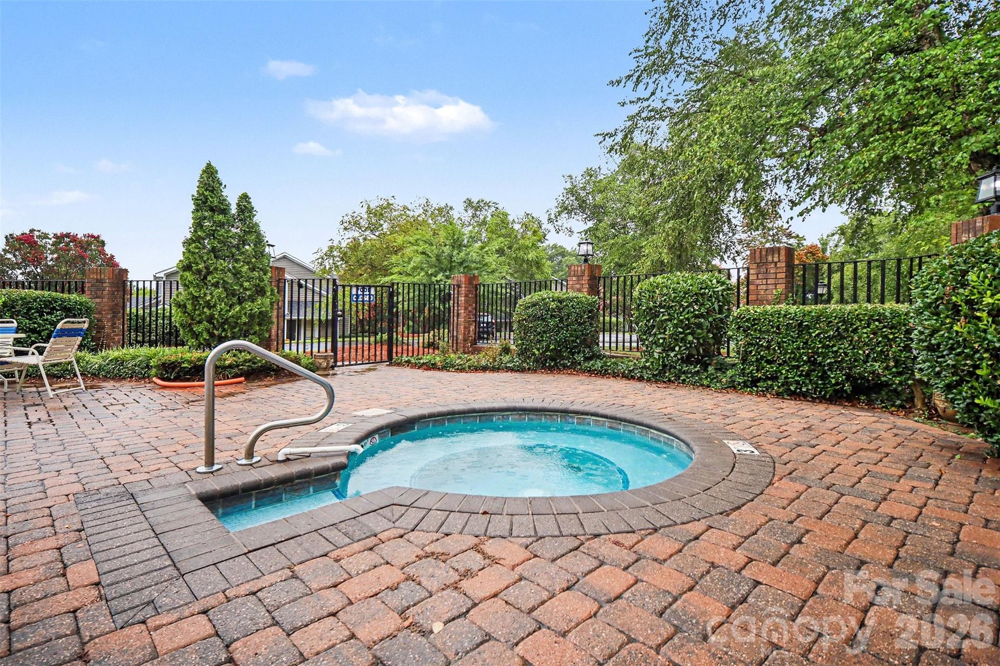 8205 Tradd Court Property Photo 31