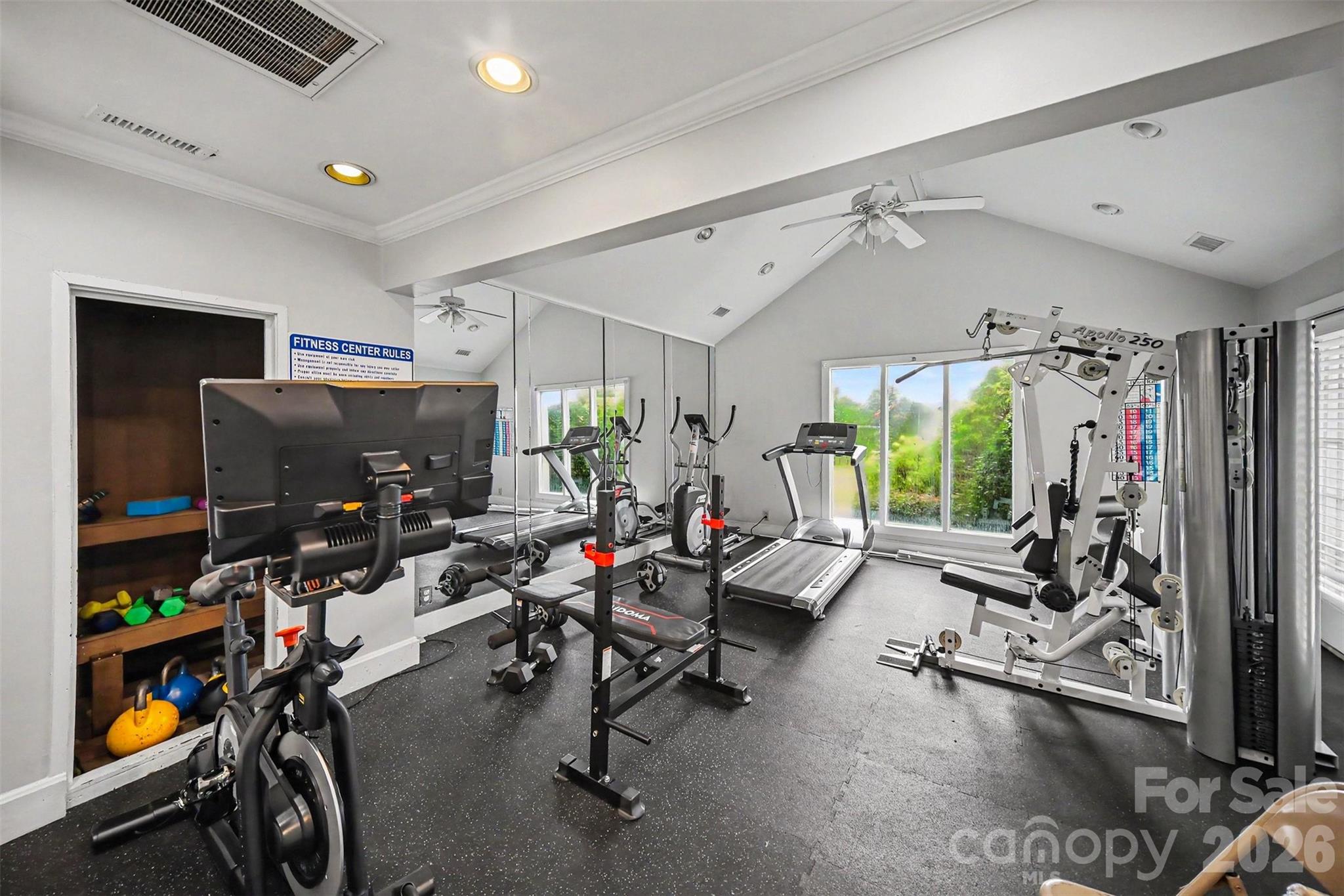 8205 Tradd Court Property Photo 32