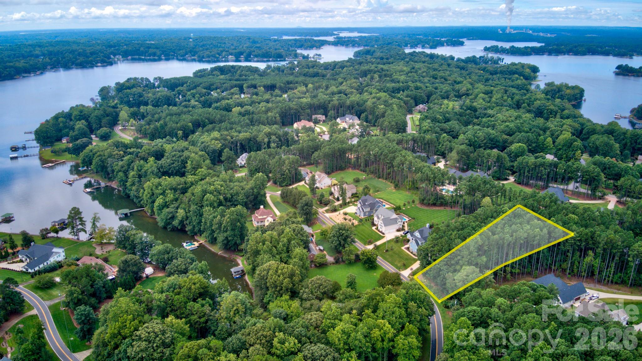 372 Kenway Loop Property Photo 1