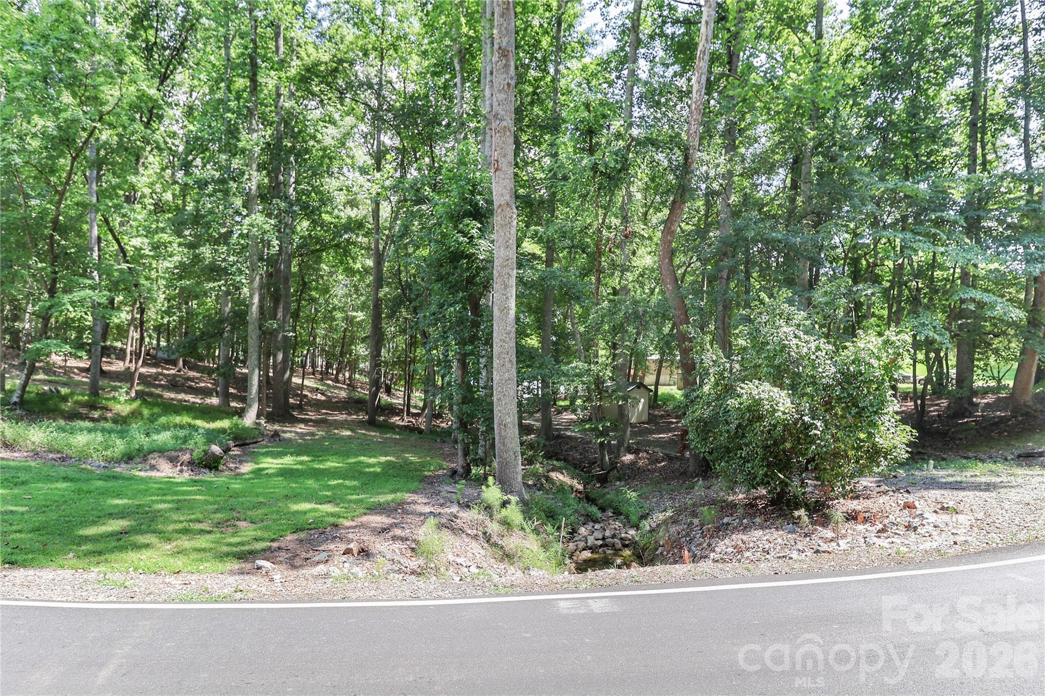 372 Kenway Loop Property Photo 12