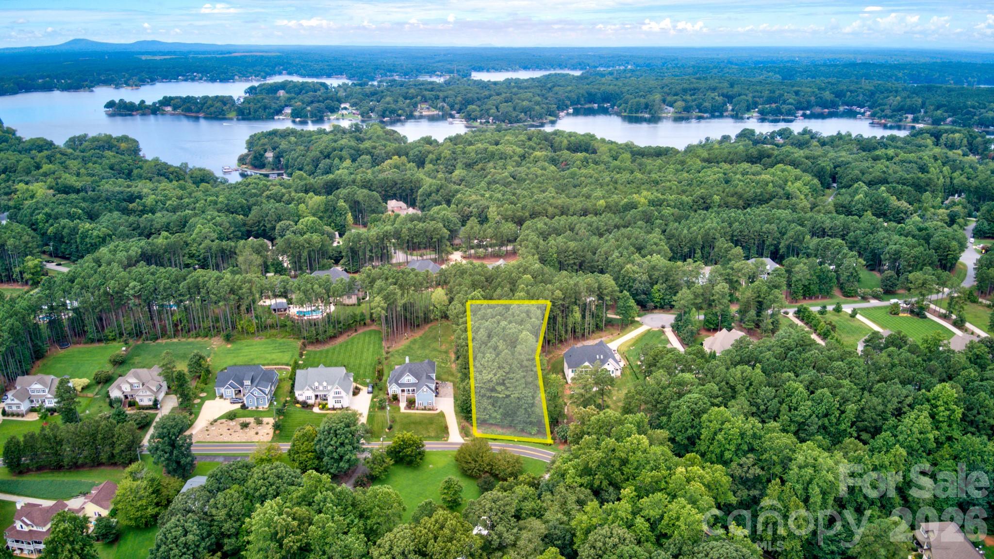372 Kenway Loop Property Photo 13