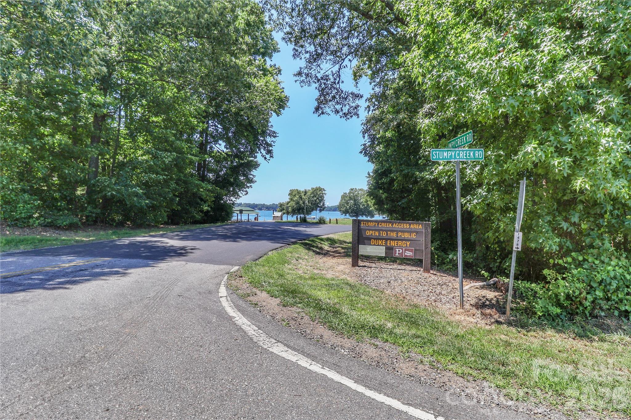 372 Kenway Loop Property Photo 14