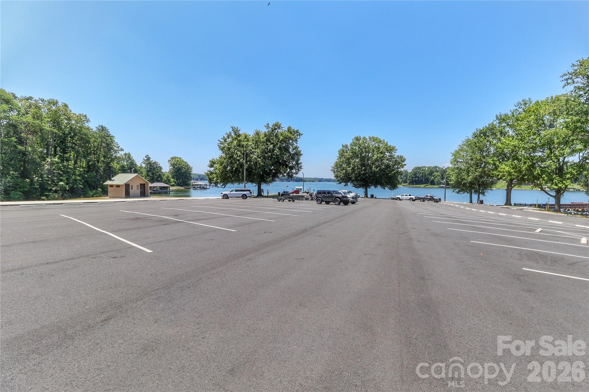 372 Kenway Loop Property Photo 15