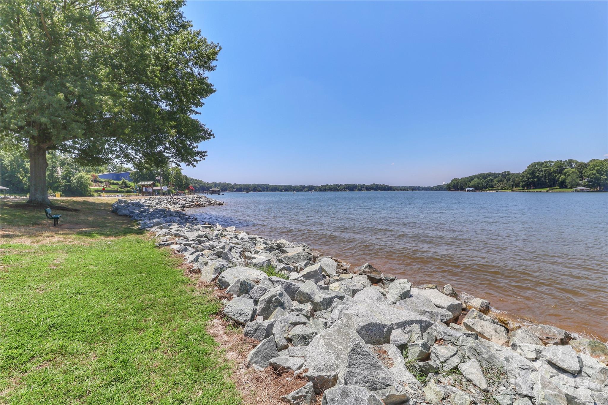 372 Kenway Loop Property Photo 17