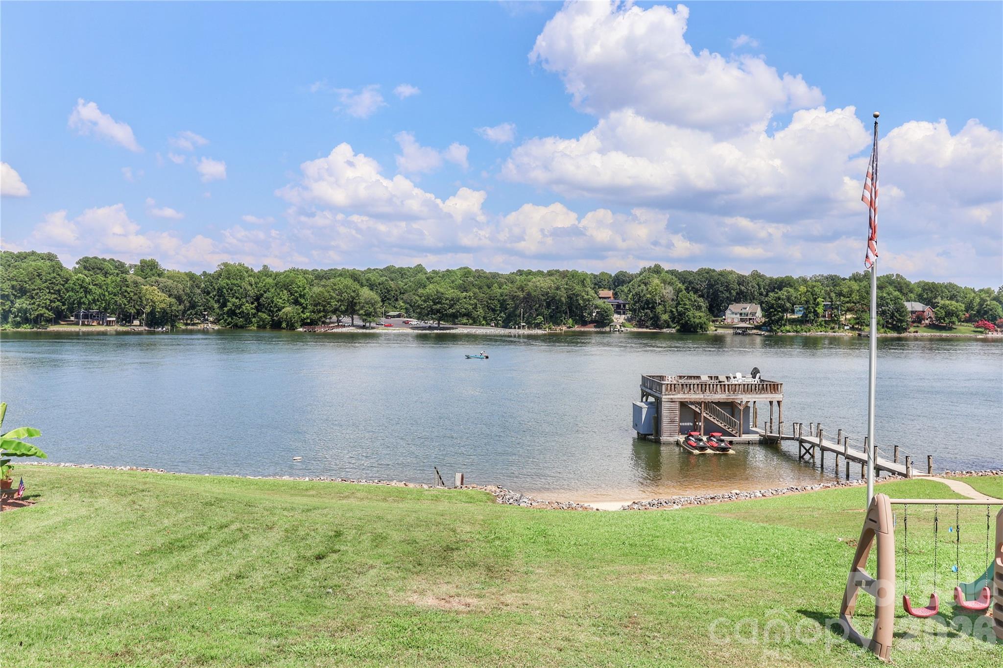 372 Kenway Loop Property Photo 22