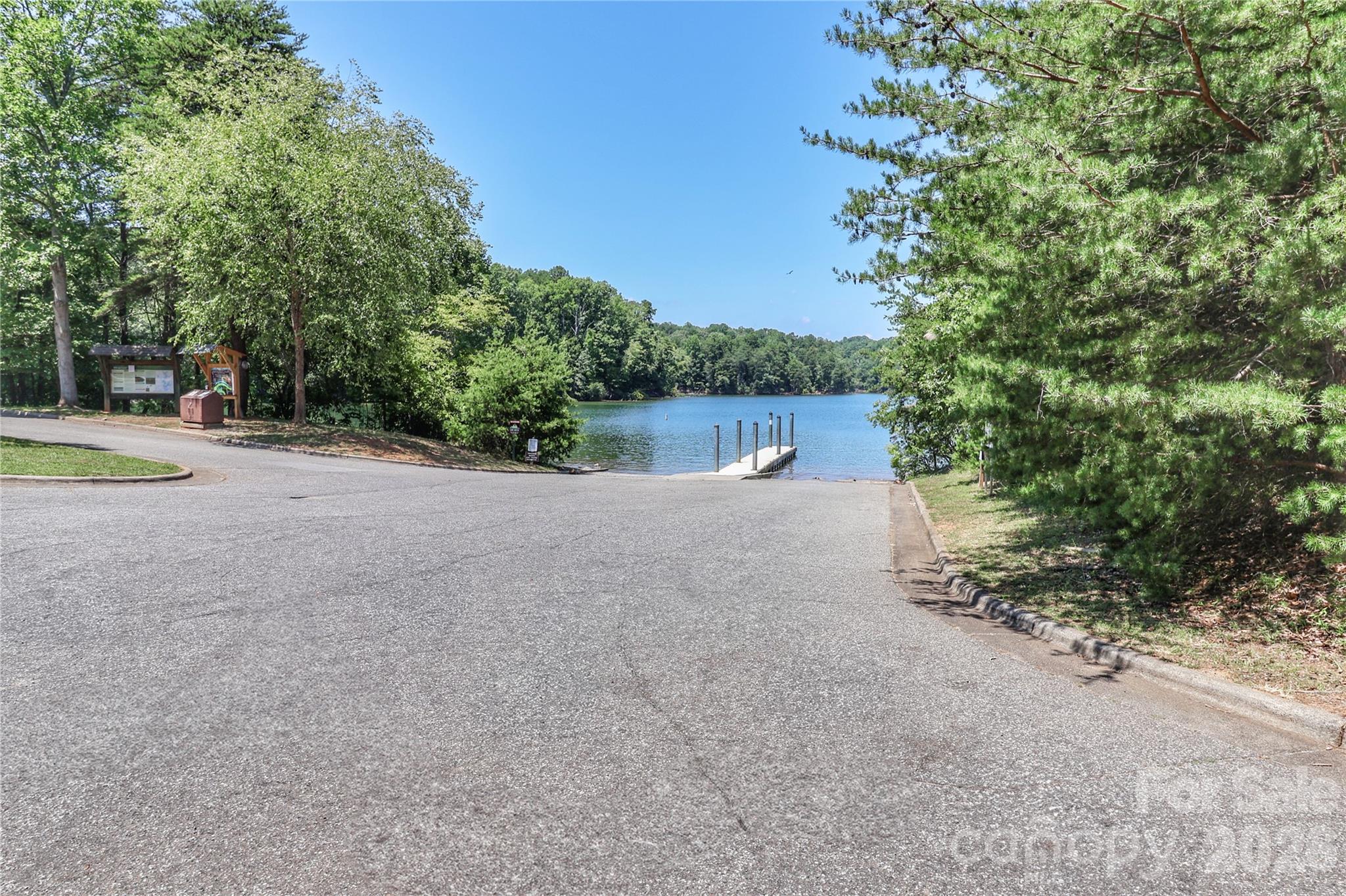 372 Kenway Loop Property Photo 28