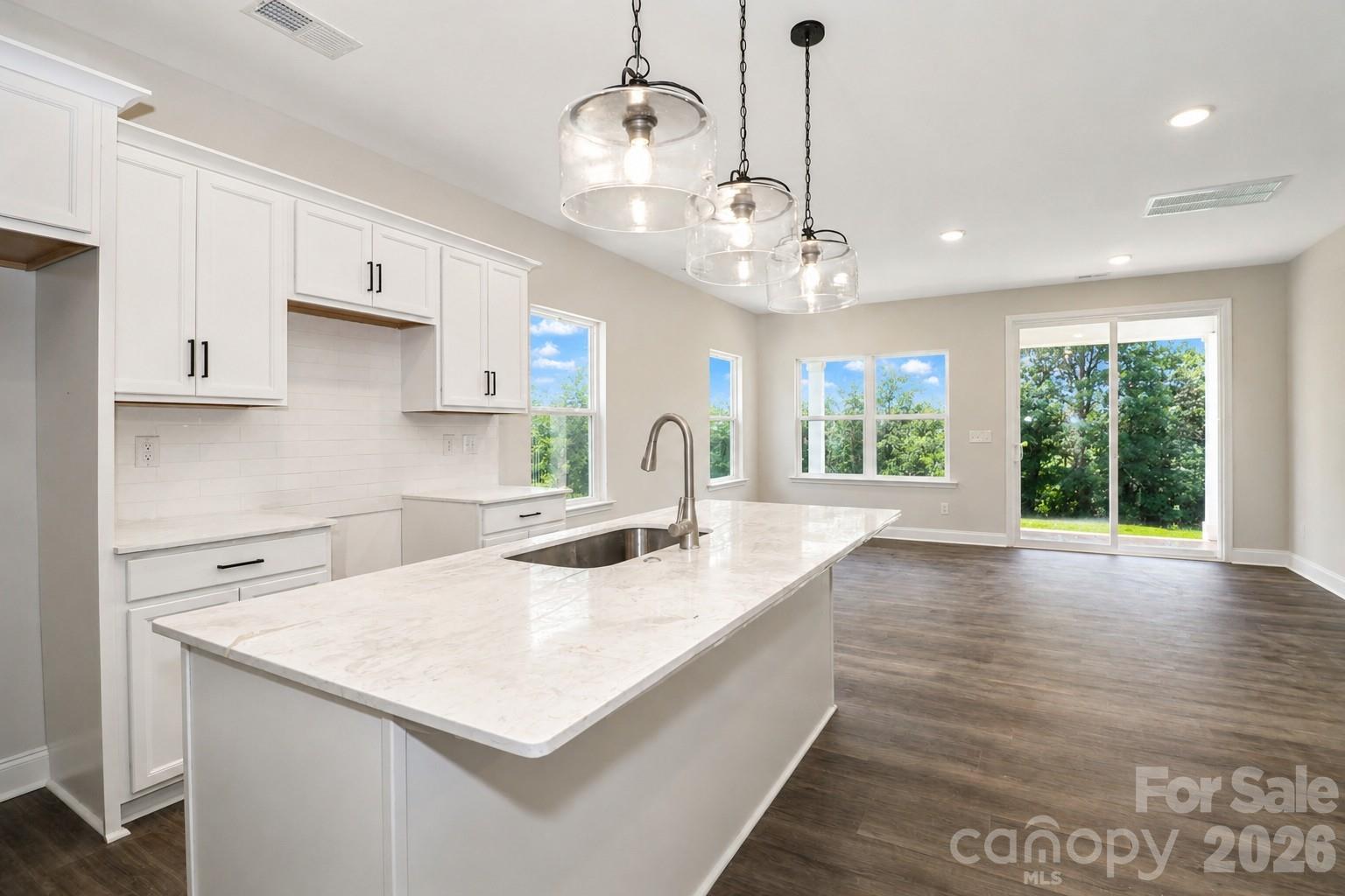 111 Honeycomb Court Property Photo 3