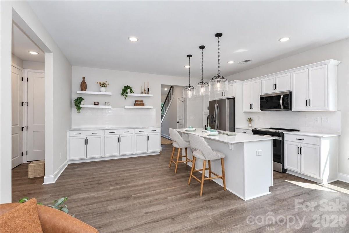 111 Honeycomb Court Property Photo 7
