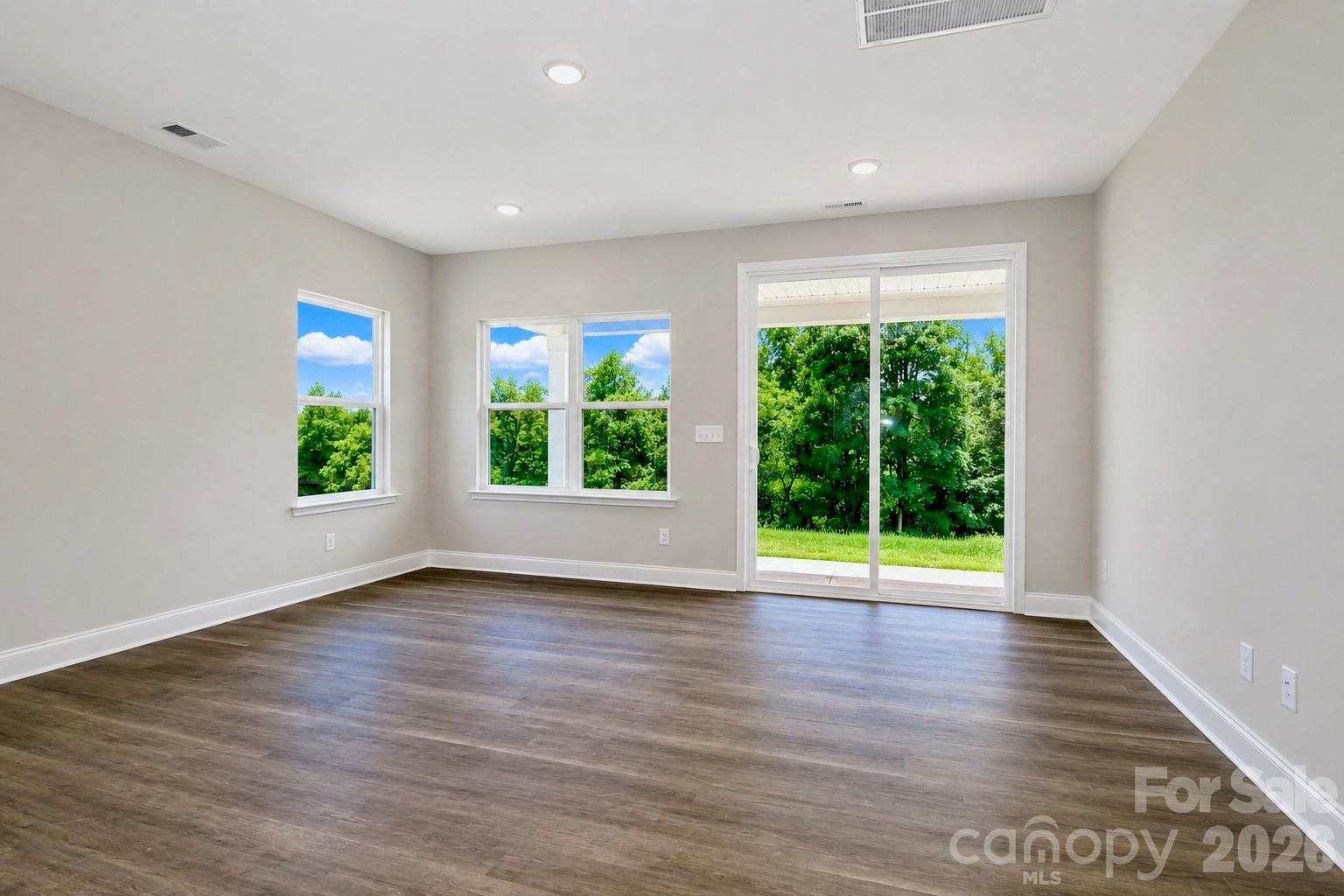 111 Honeycomb Court Property Photo 9