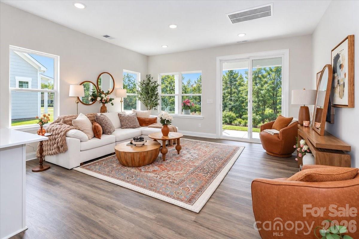 111 Honeycomb Court Property Photo 12