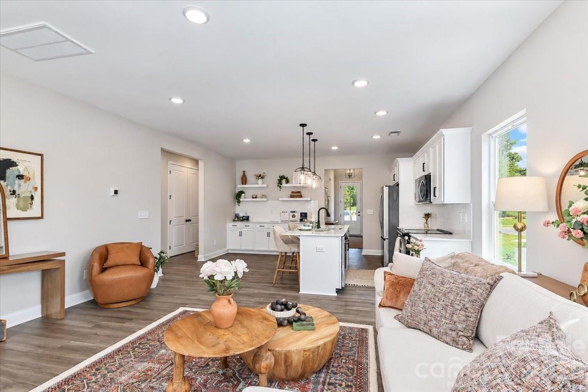 111 Honeycomb Court Property Photo 15