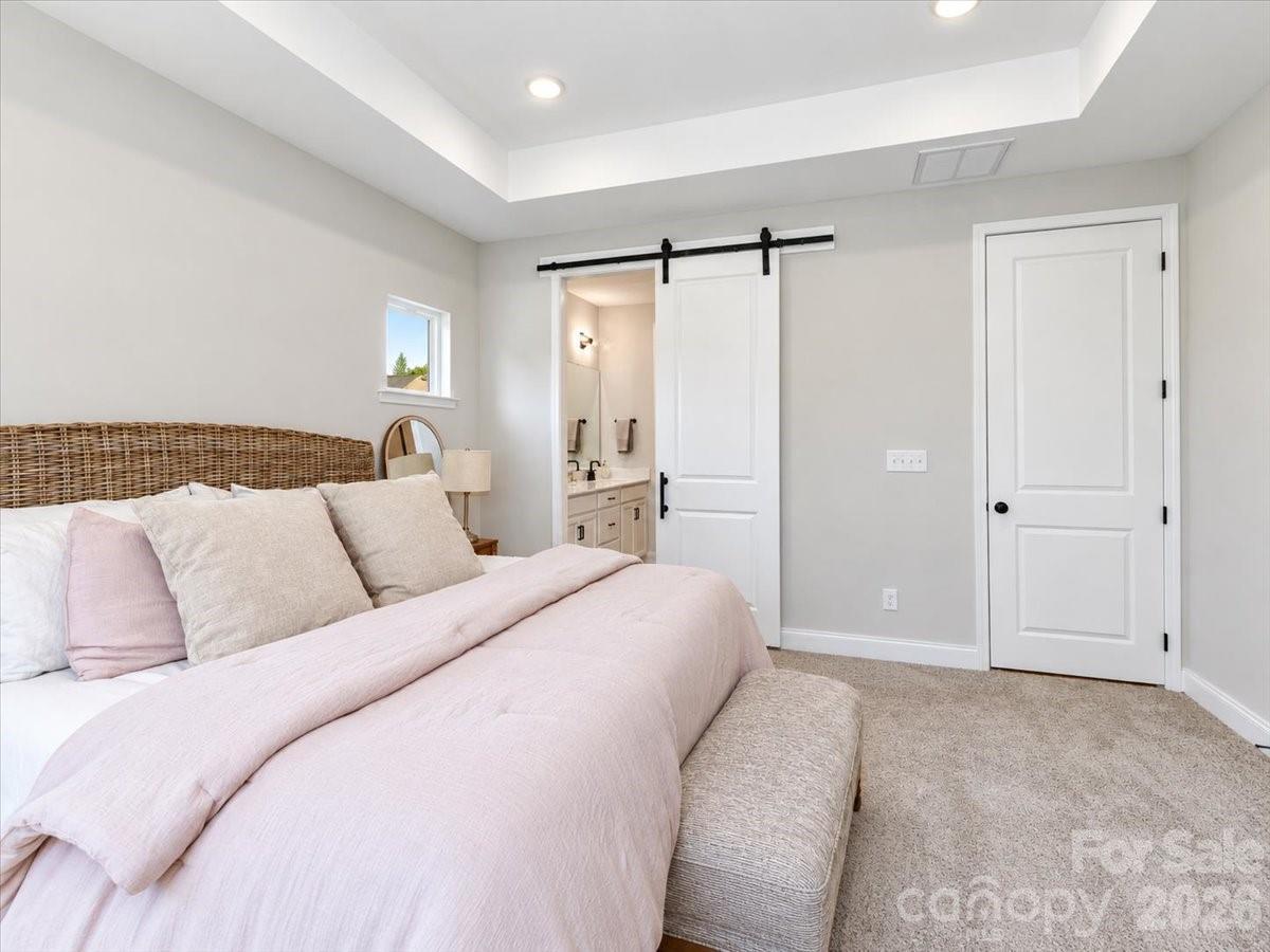 111 Honeycomb Court Property Photo 18
