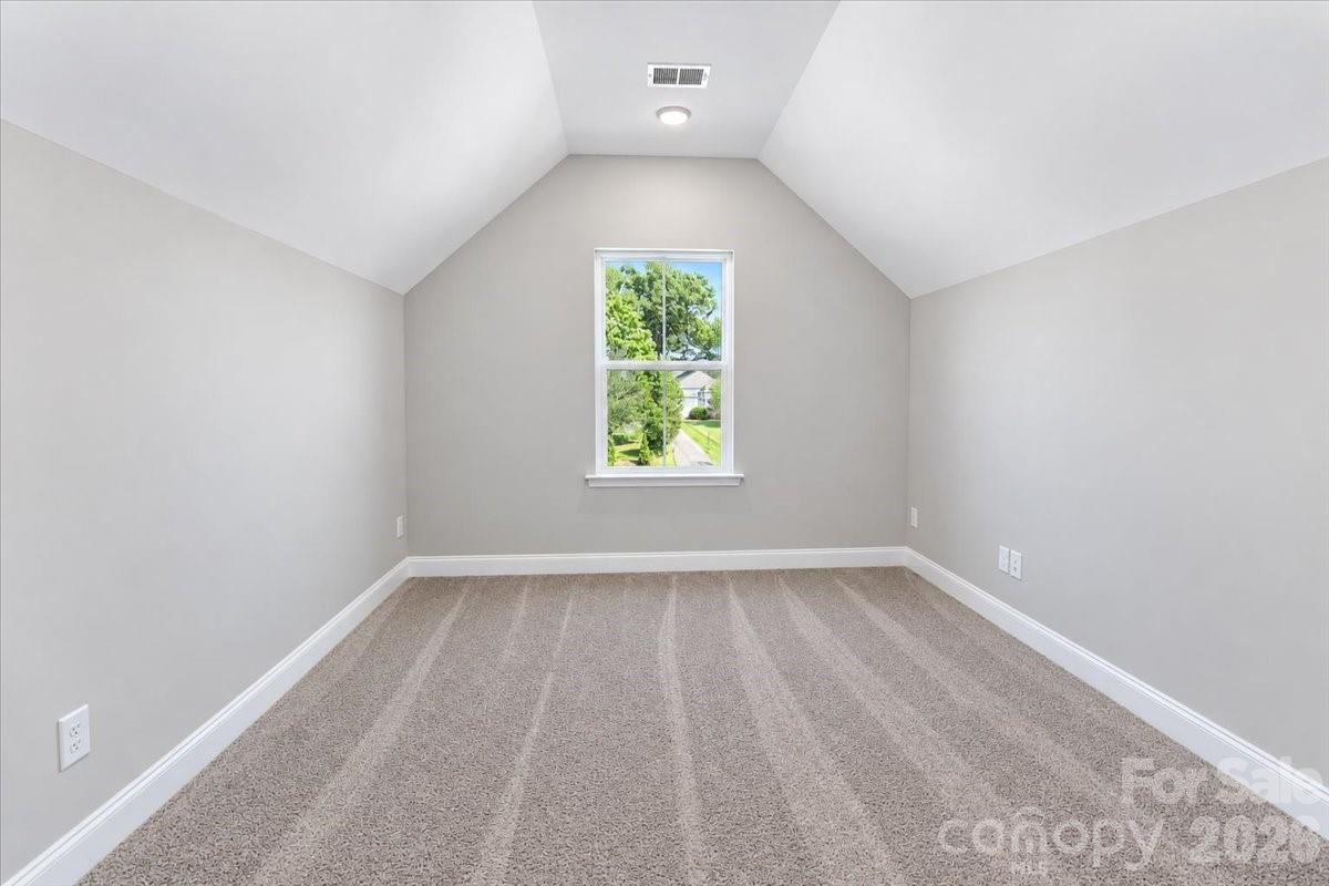 111 Honeycomb Court Property Photo 30