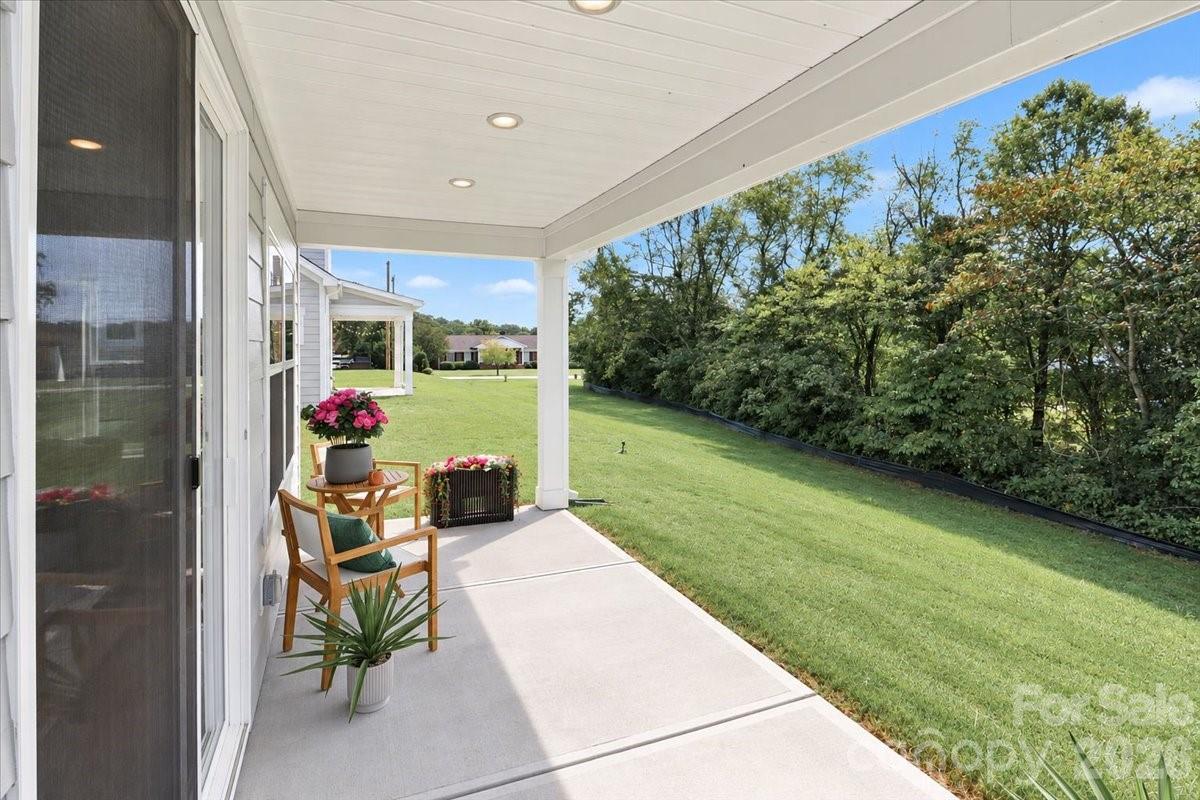 111 Honeycomb Court Property Photo 33