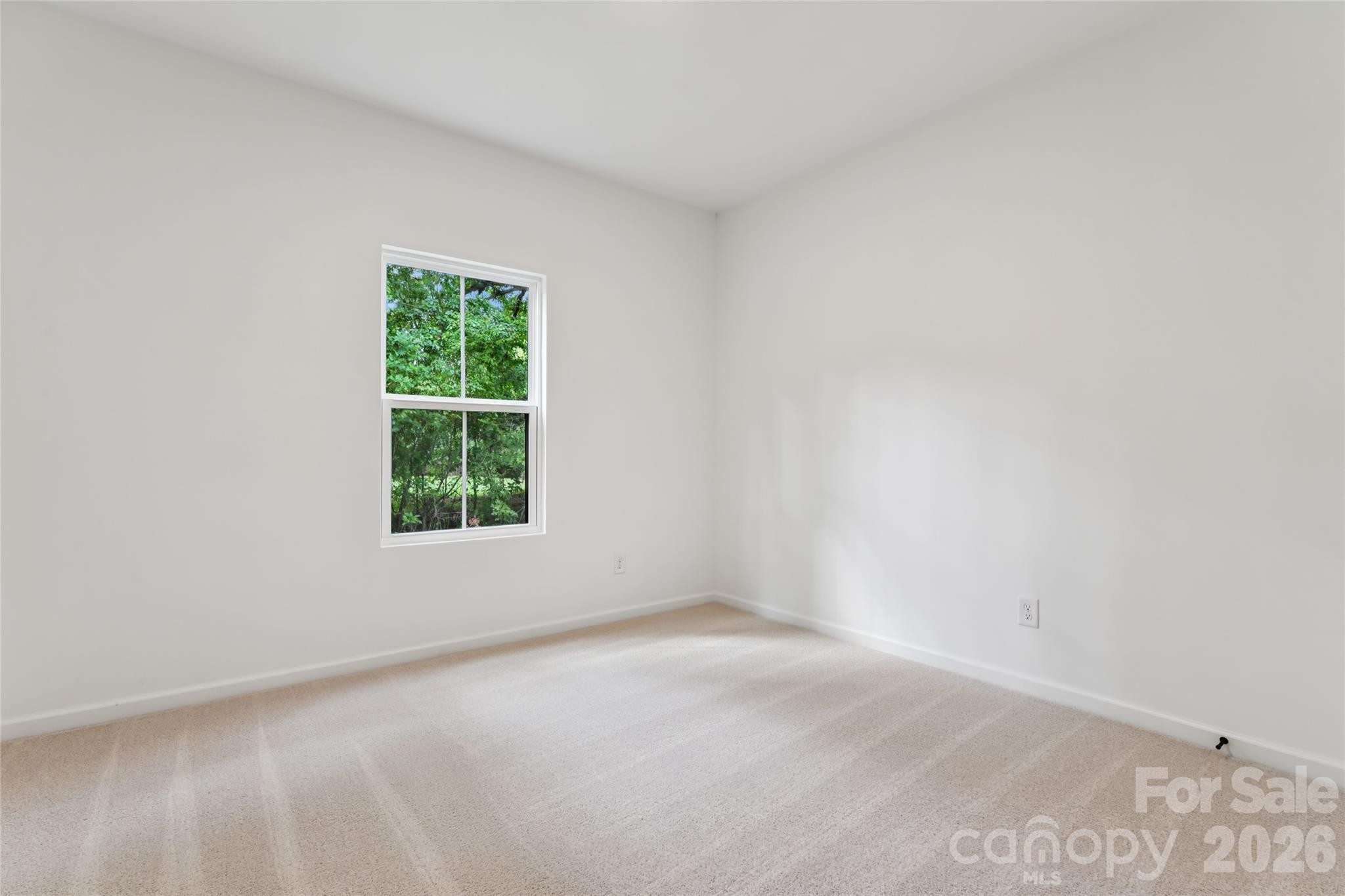 1004 Oak Hill Drive Property Photo 9
