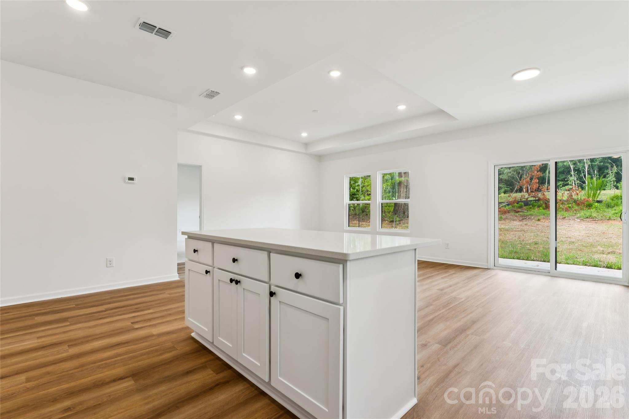 1004 Oak Hill Drive Property Photo 14
