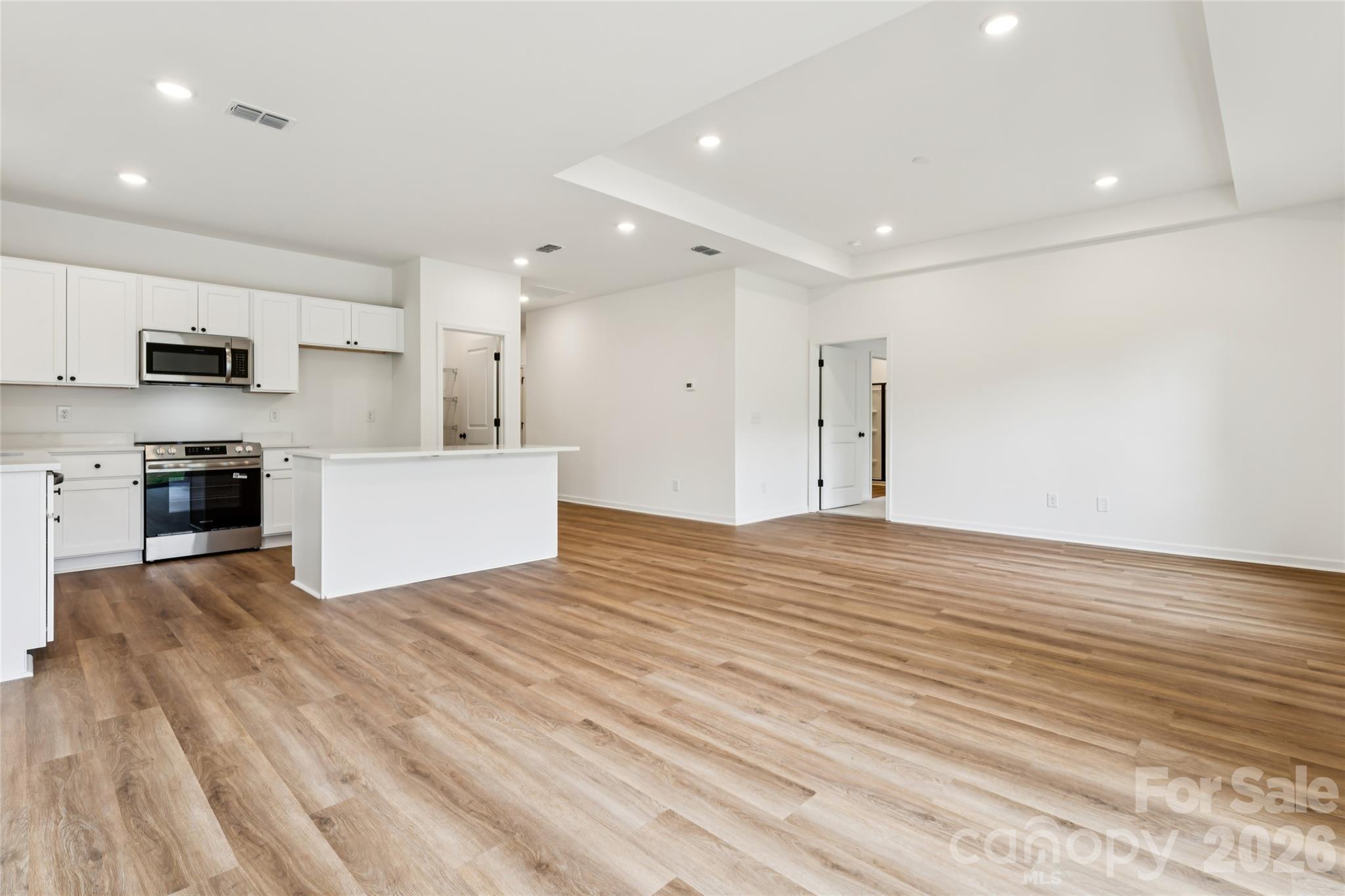 1004 Oak Hill Drive Property Photo 18