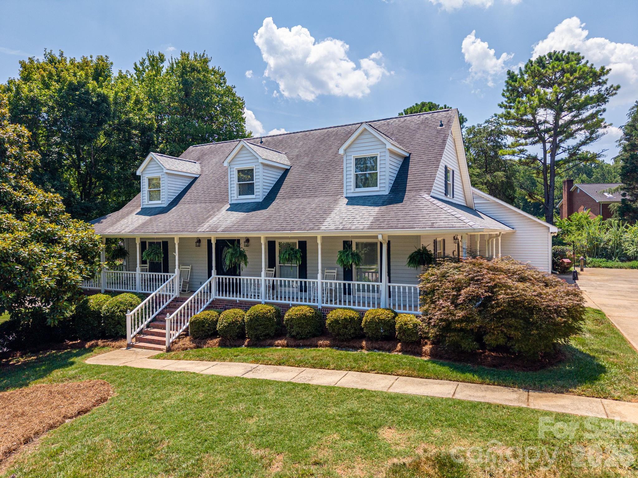 2723 Steeplechase Road Property Photo 1