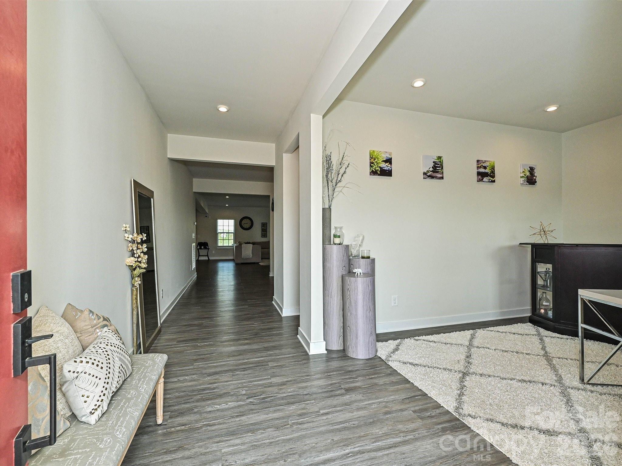 10016 Bowtie Lane Property Photo 3