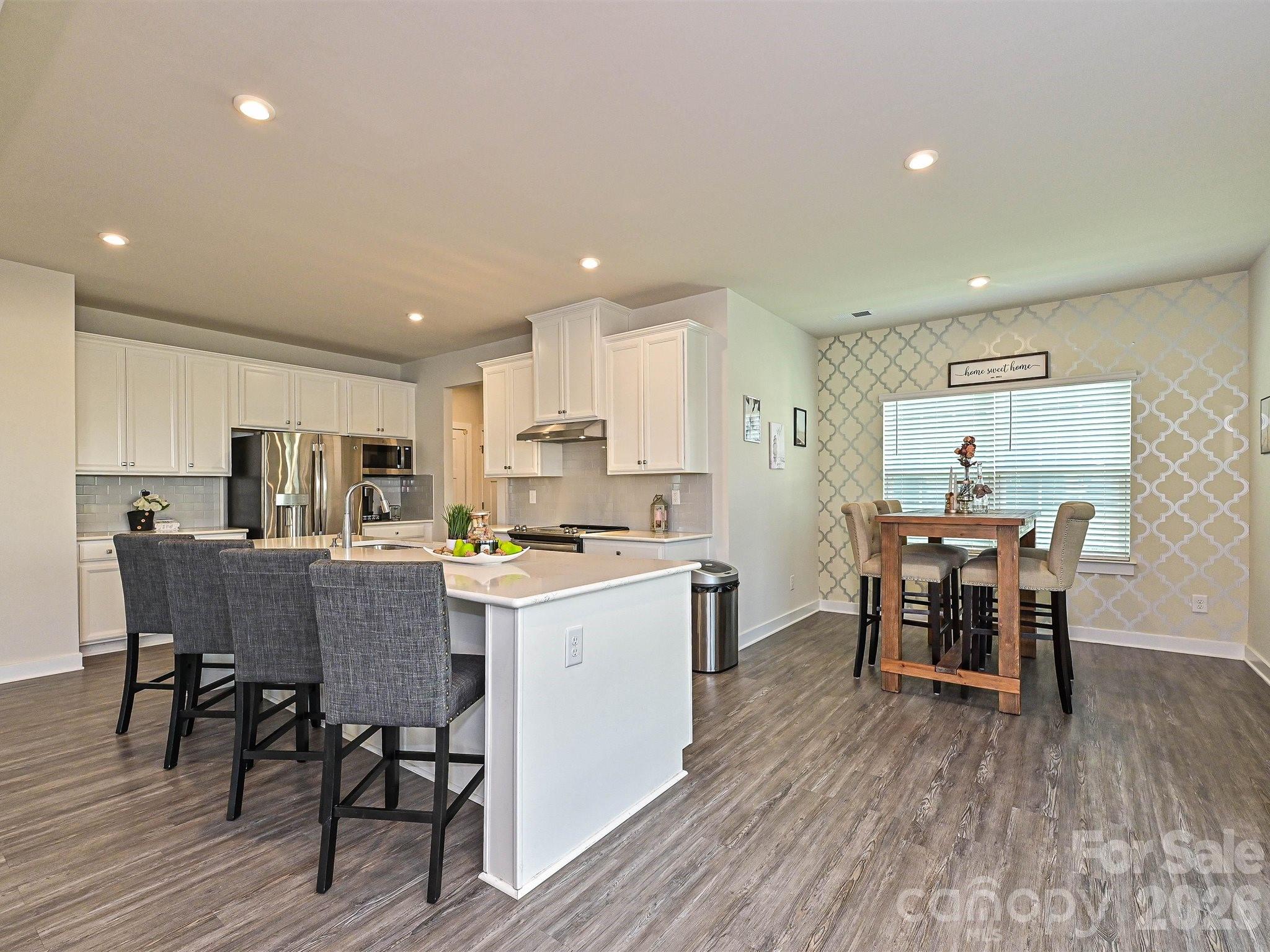 10016 Bowtie Lane Property Photo 14
