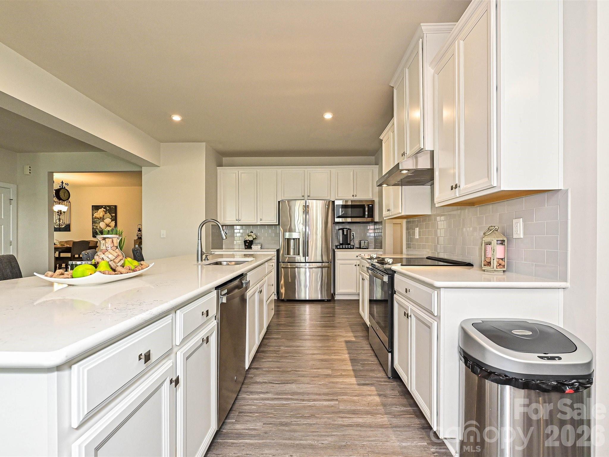 10016 Bowtie Lane Property Photo 15