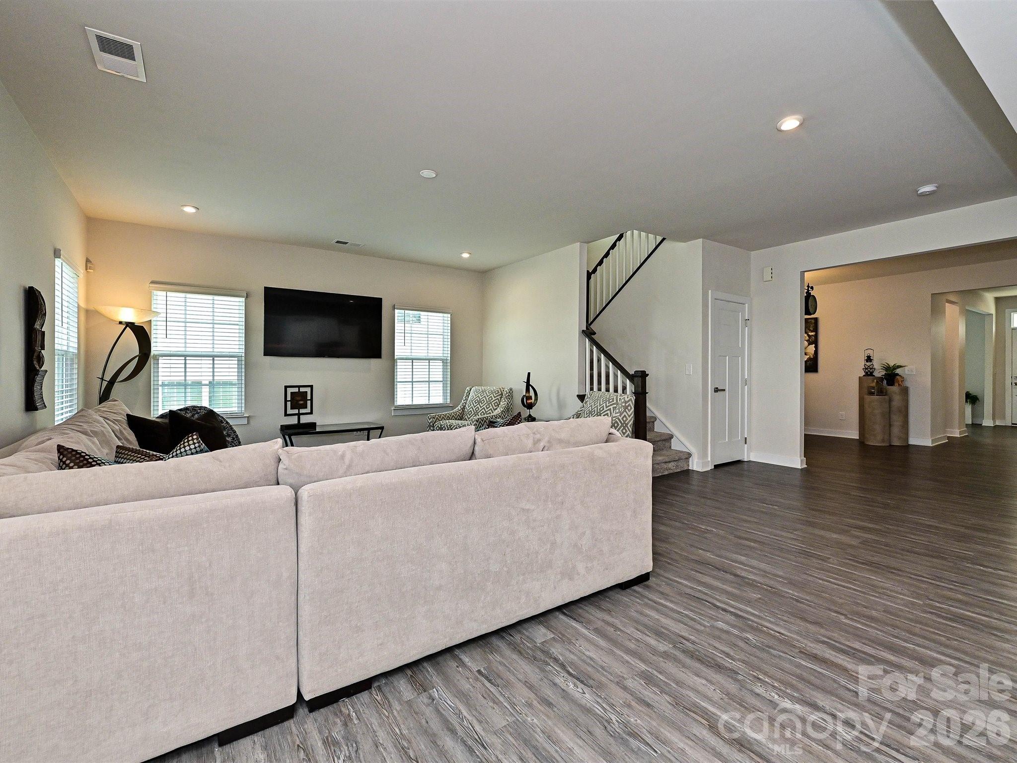 10016 Bowtie Lane Property Photo 20