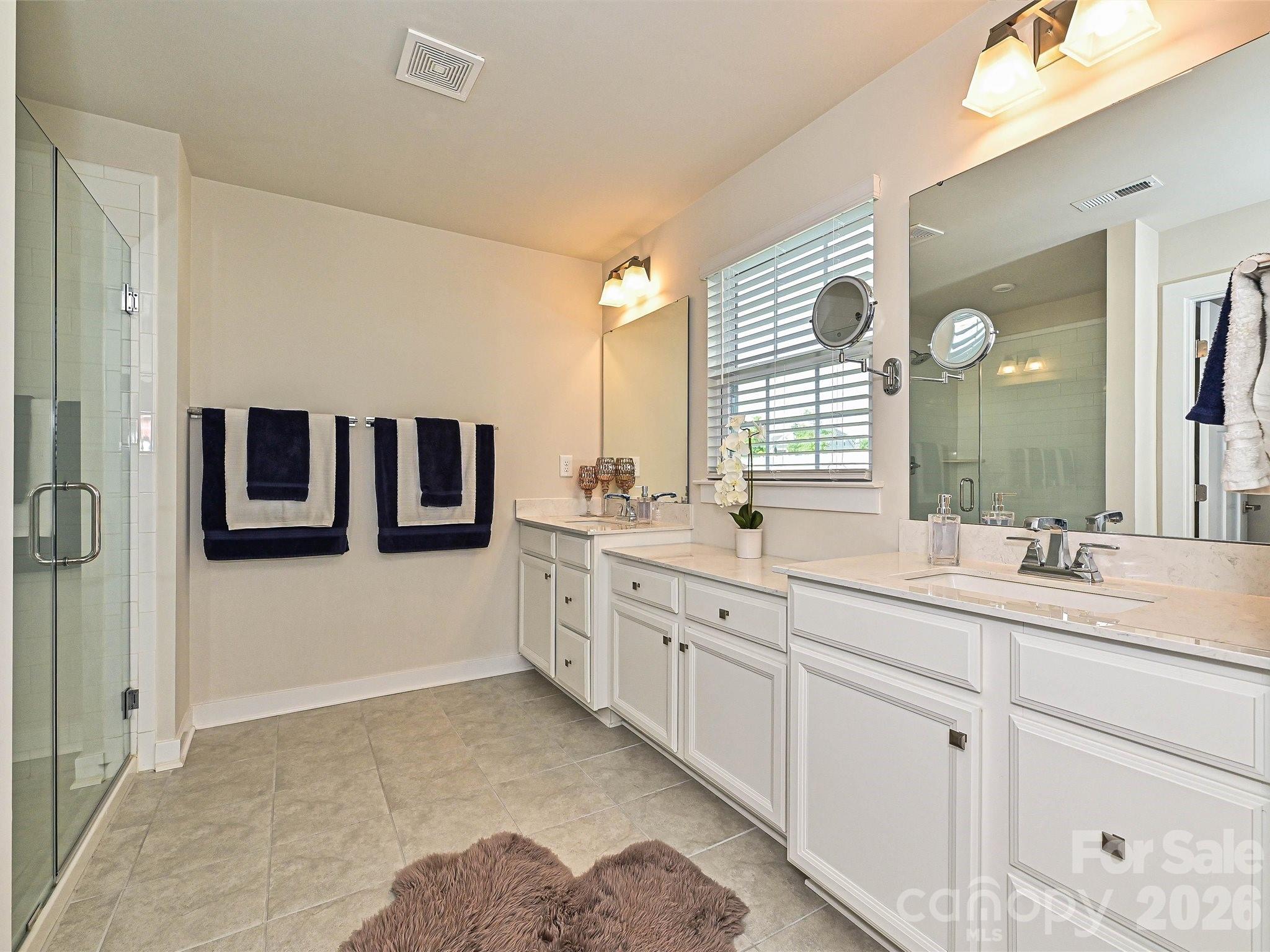 10016 Bowtie Lane Property Photo 23