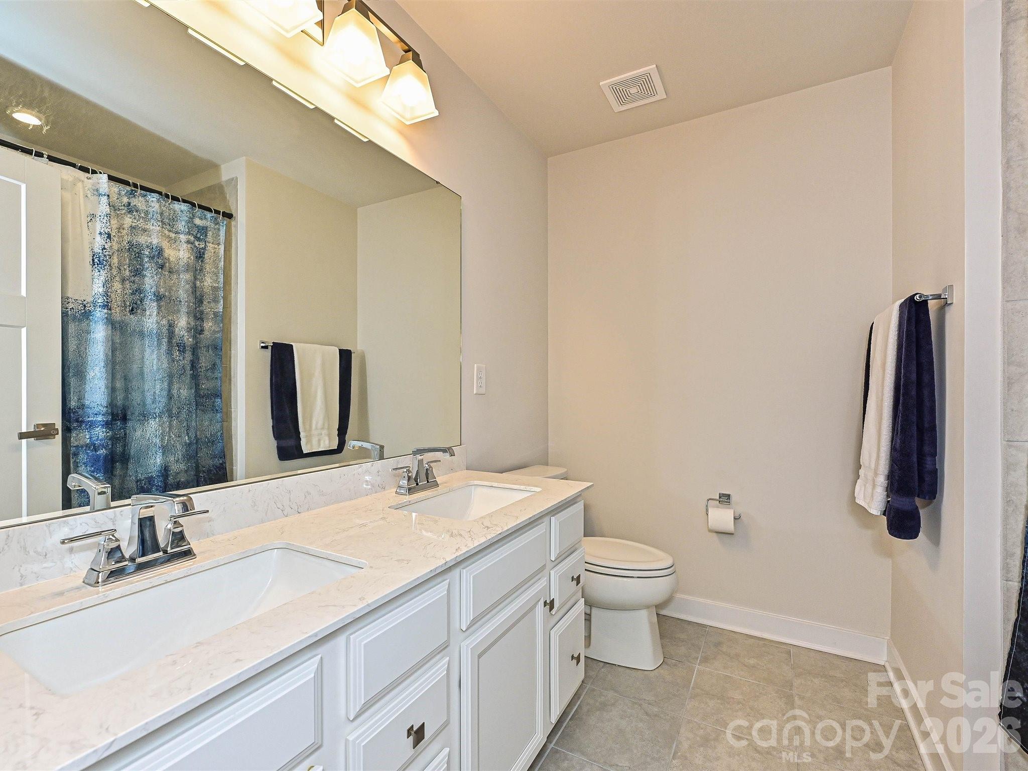 10016 Bowtie Lane Property Photo 28