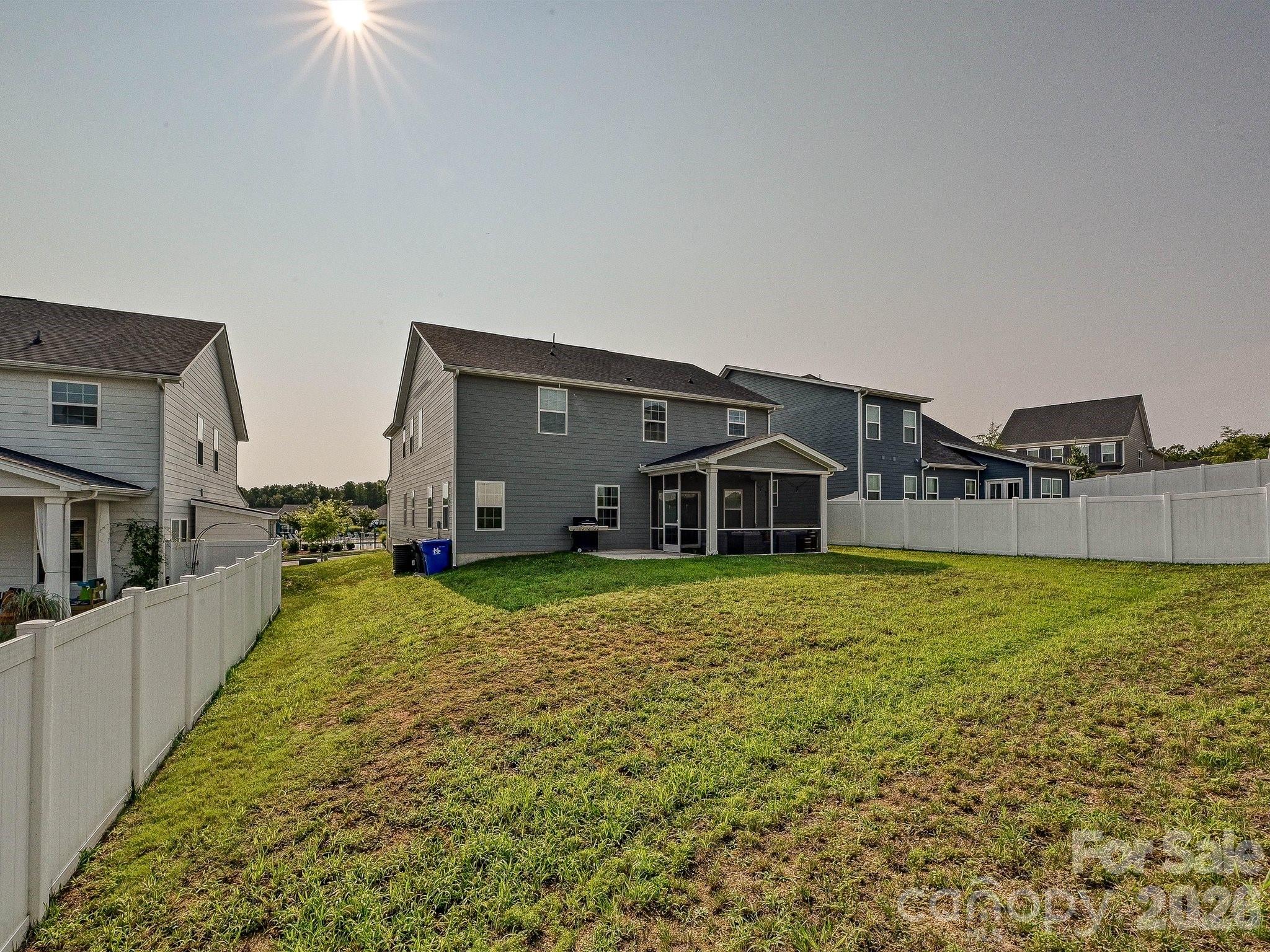 10016 Bowtie Lane Property Photo 35