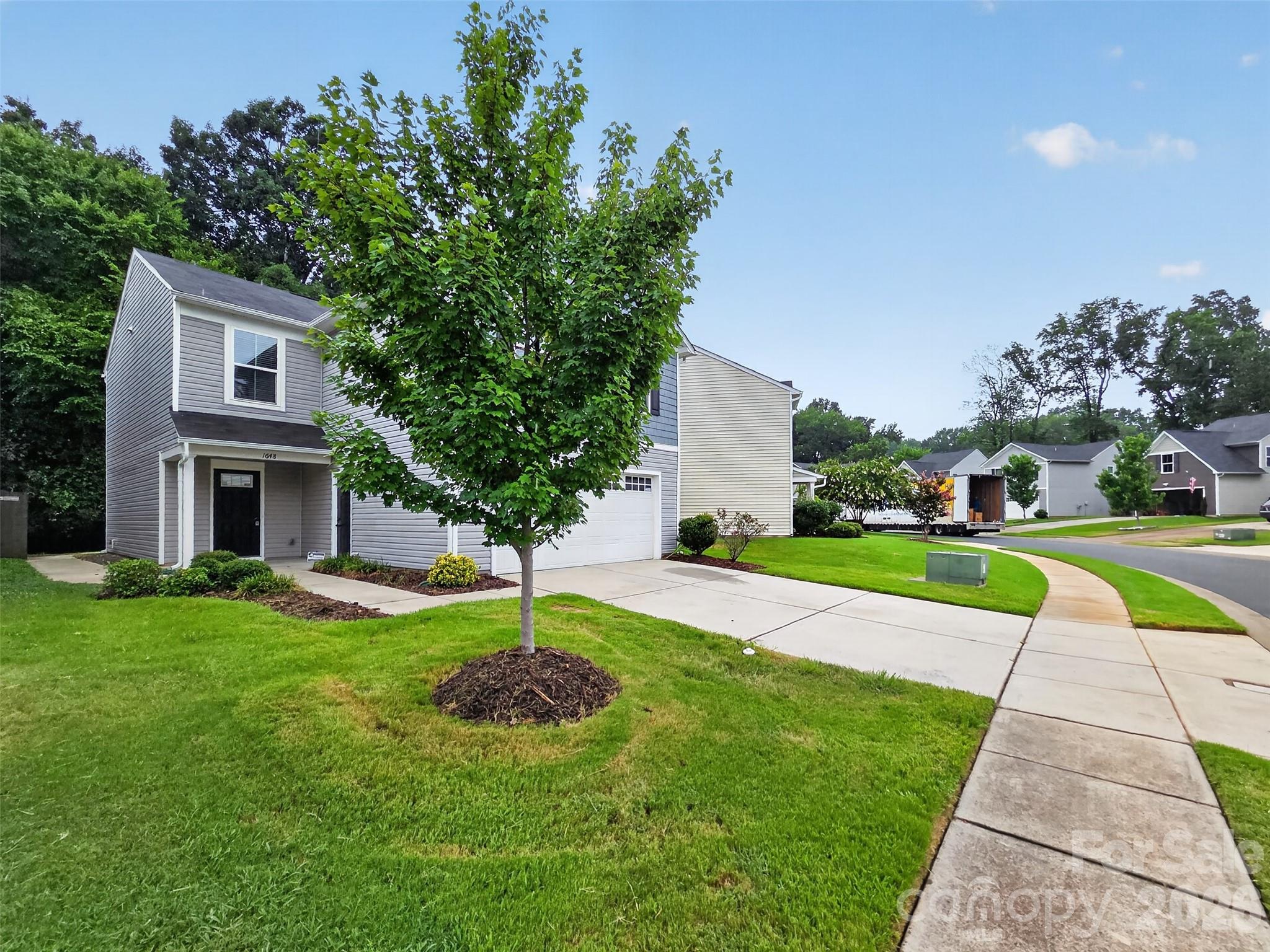 1648 Hooper Court Property Photo 3