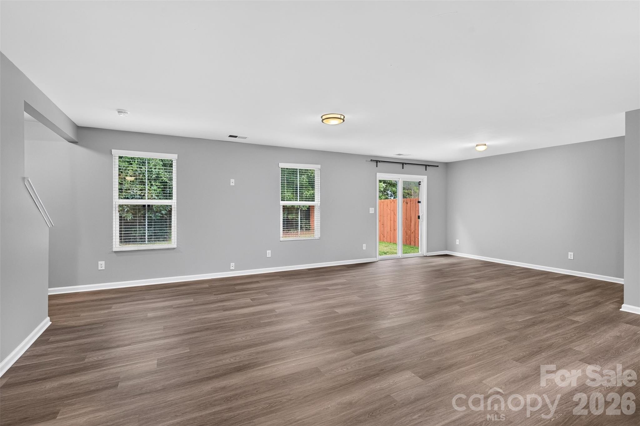 1648 Hooper Court Property Photo 13