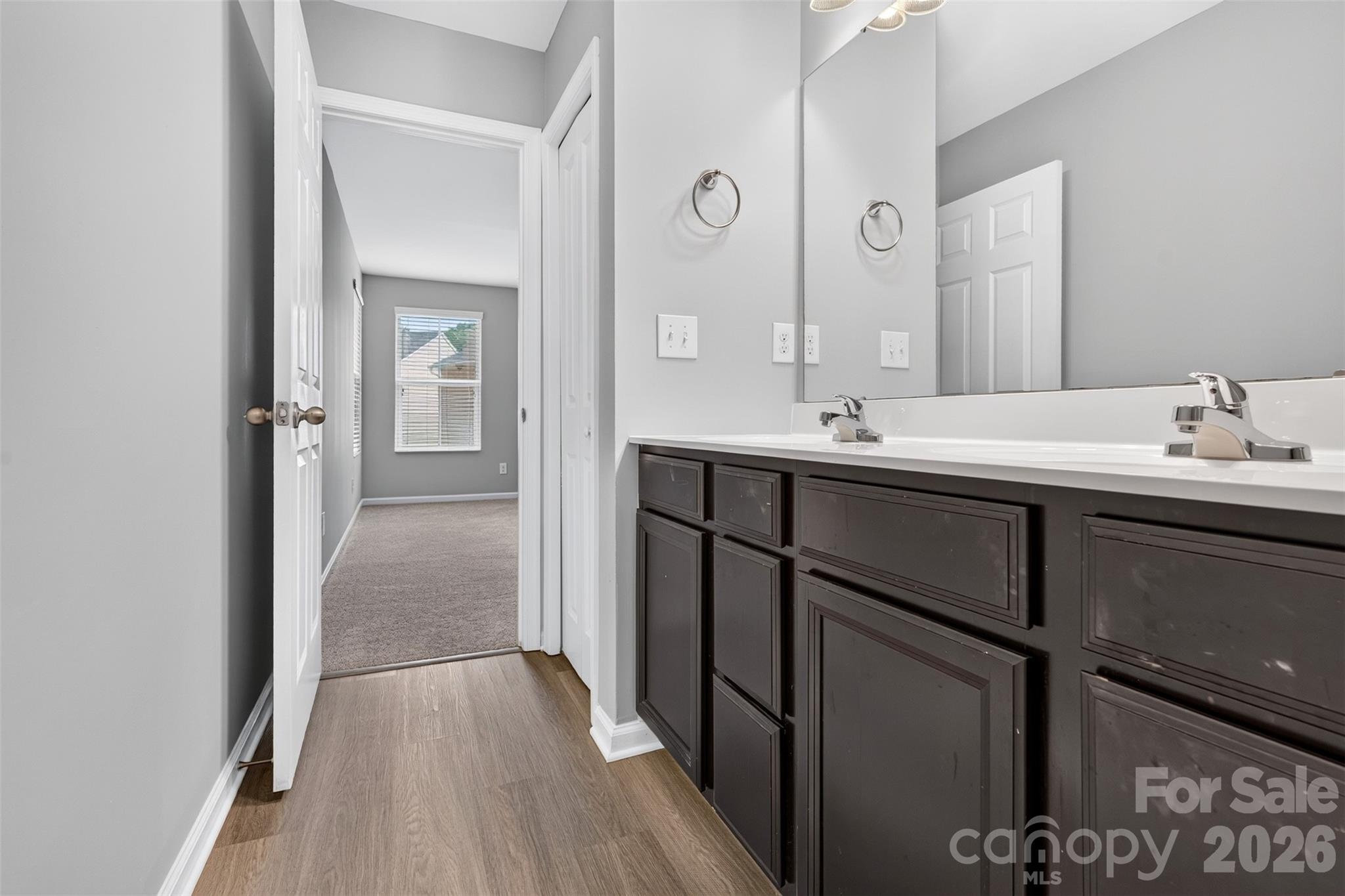 1648 Hooper Court Property Photo 24