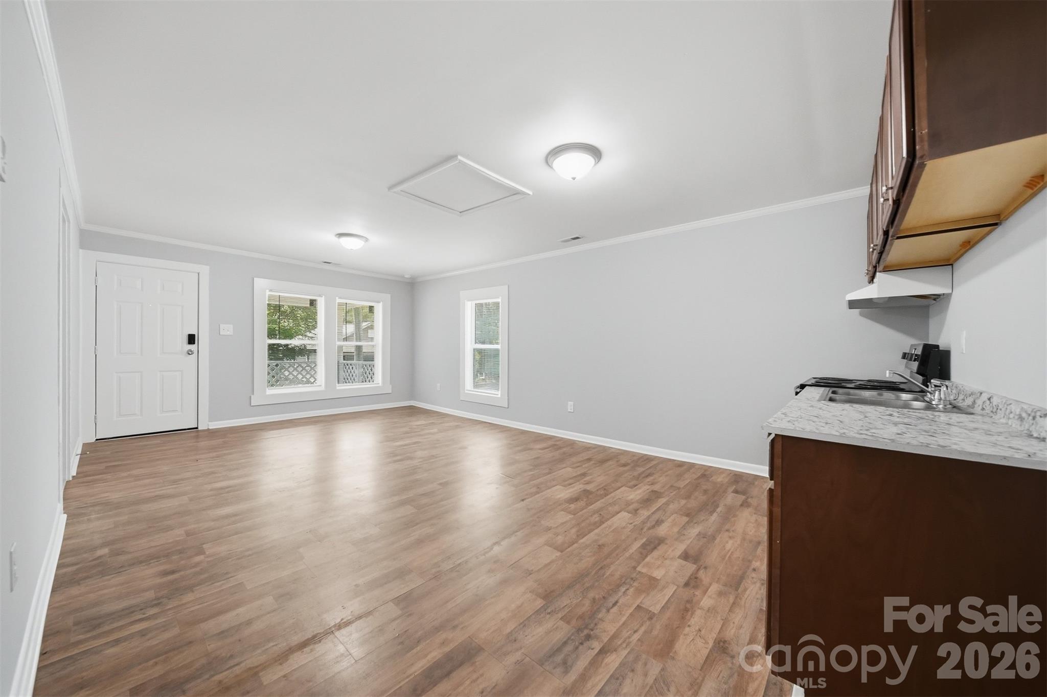 411 Orange Street 42 Property Photo 9
