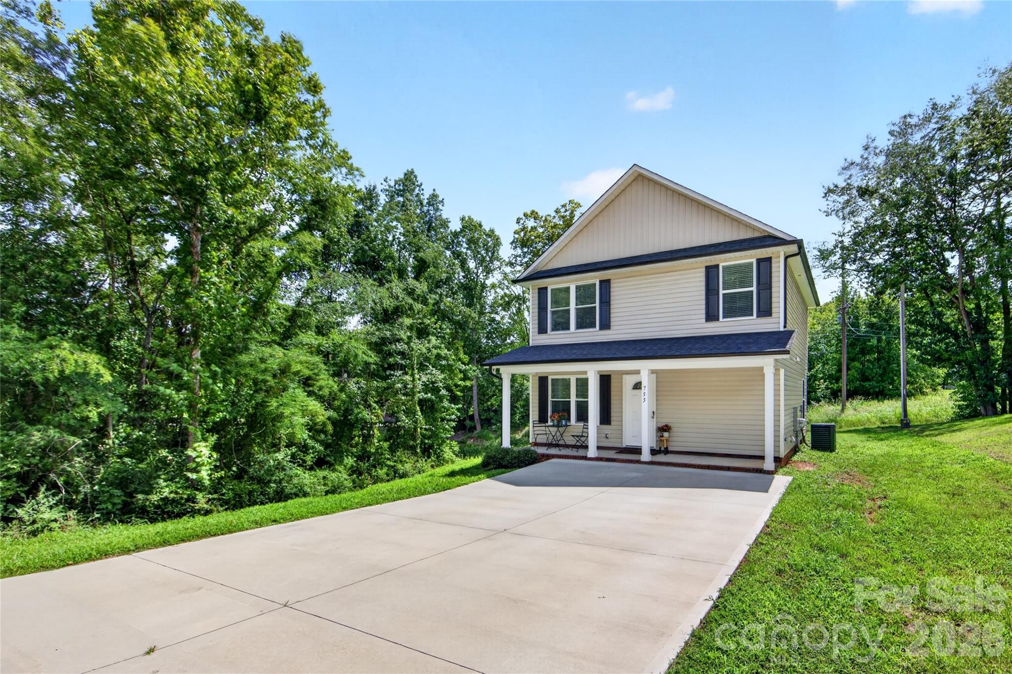 755 Bradley Street Property Photo 2