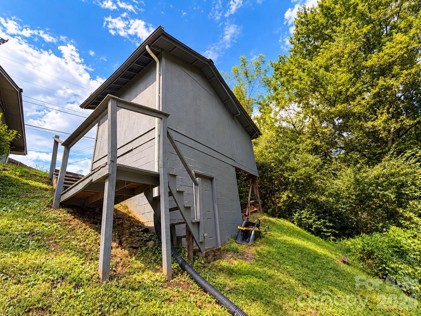 139 N Ridge Drive Property Photo 4