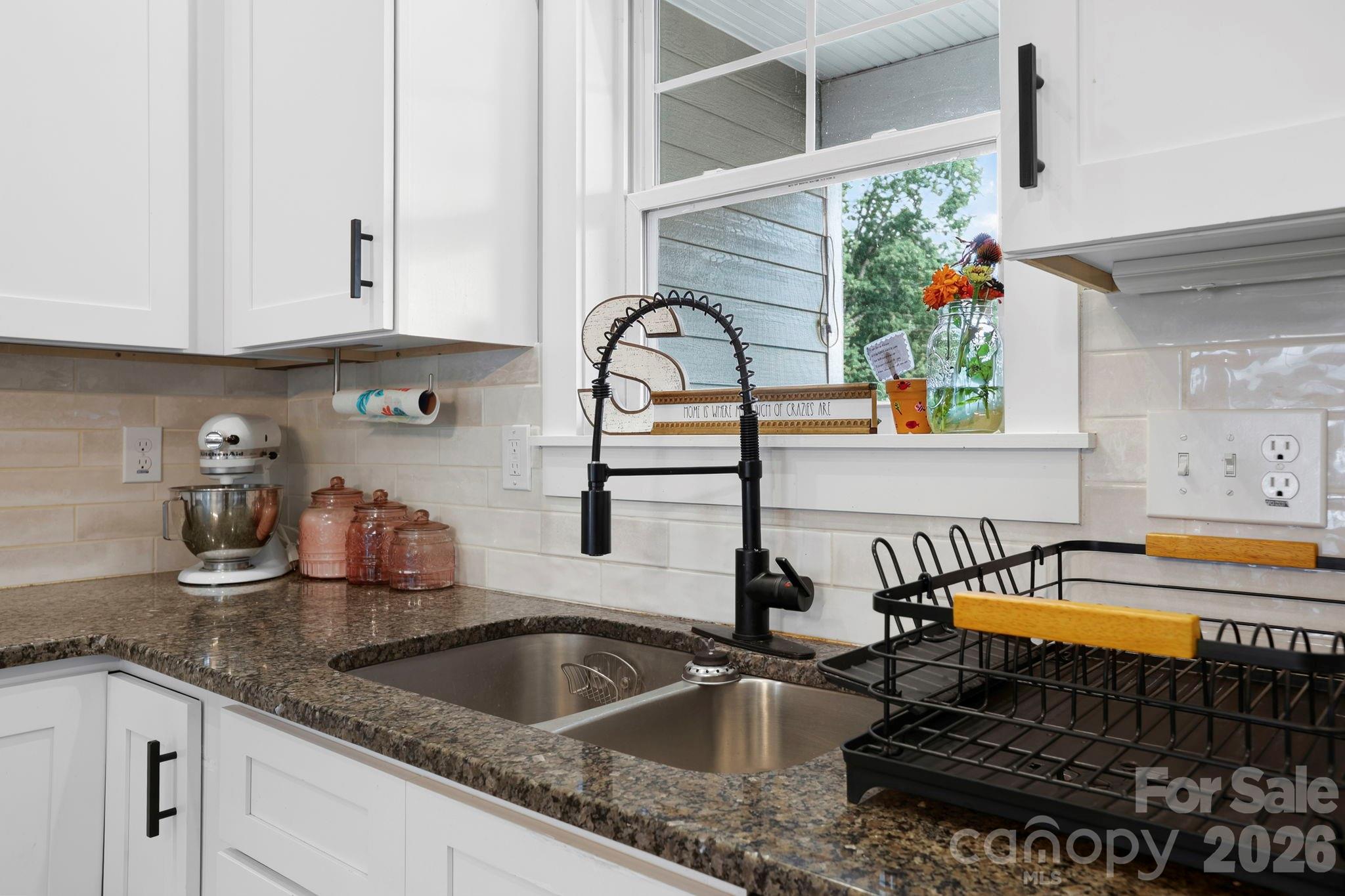 8 Vedder Way Property Photo 13