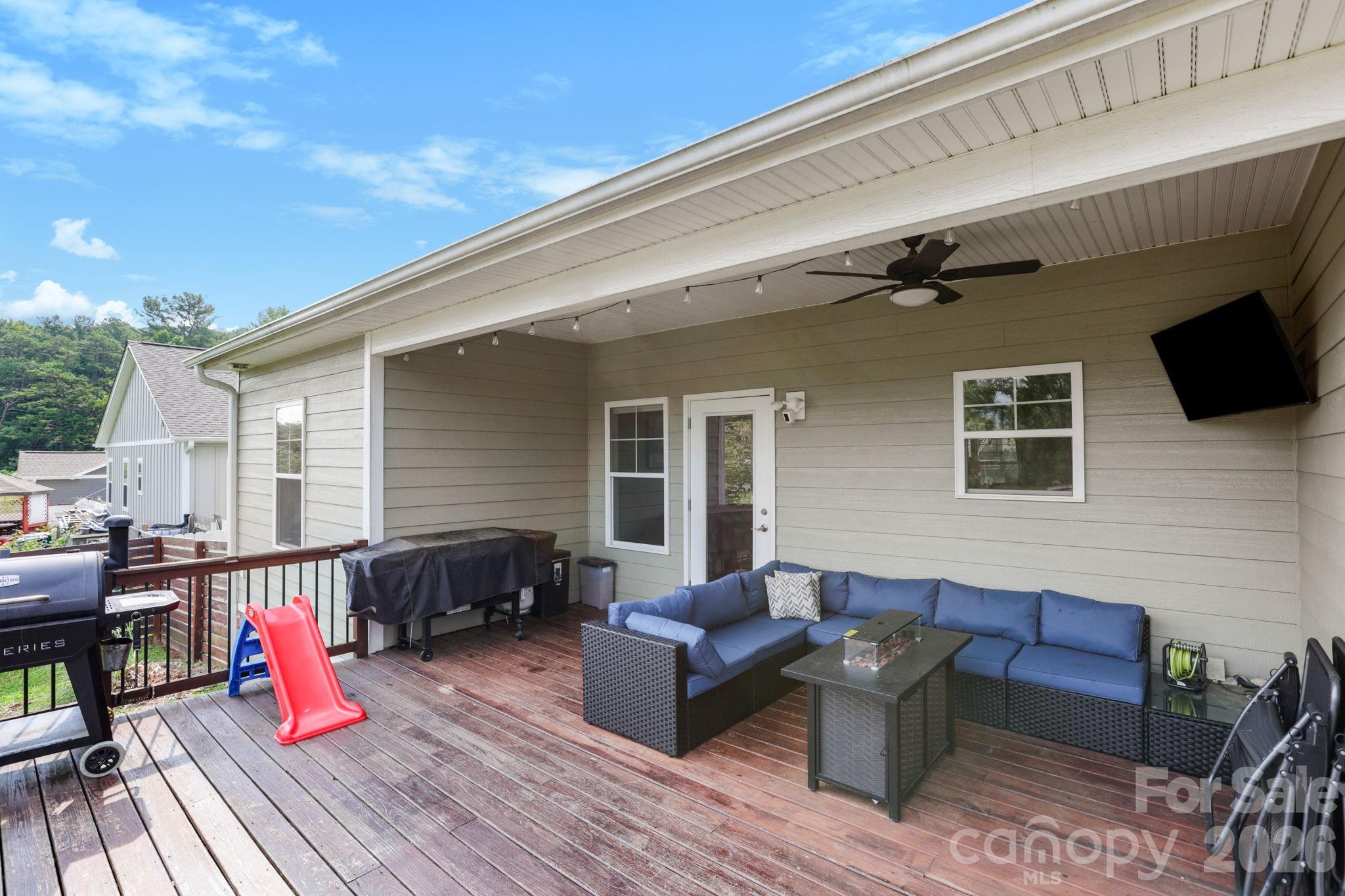 8 Vedder Way Property Photo 16