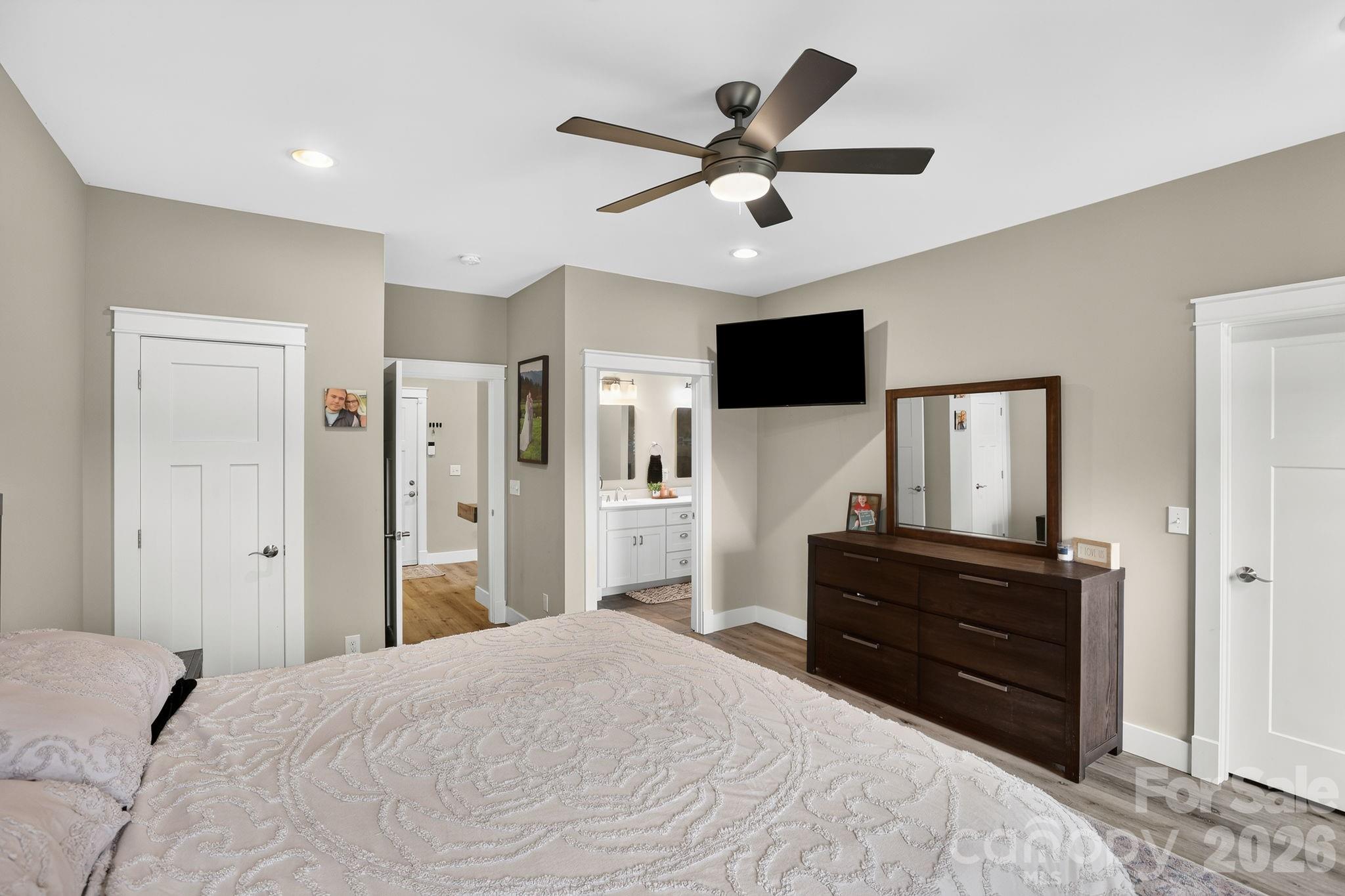 8 Vedder Way Property Photo 20