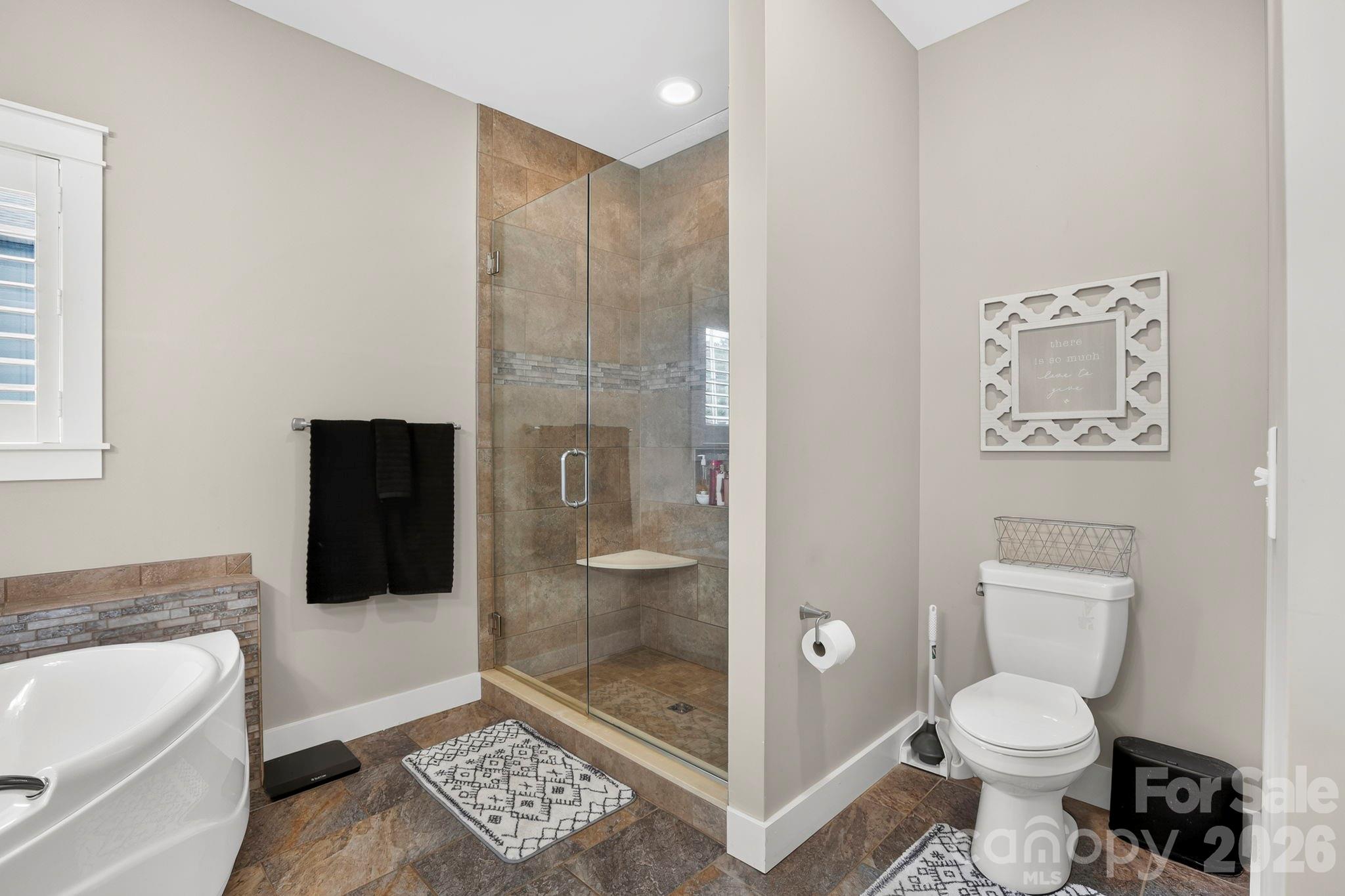 8 Vedder Way Property Photo 22