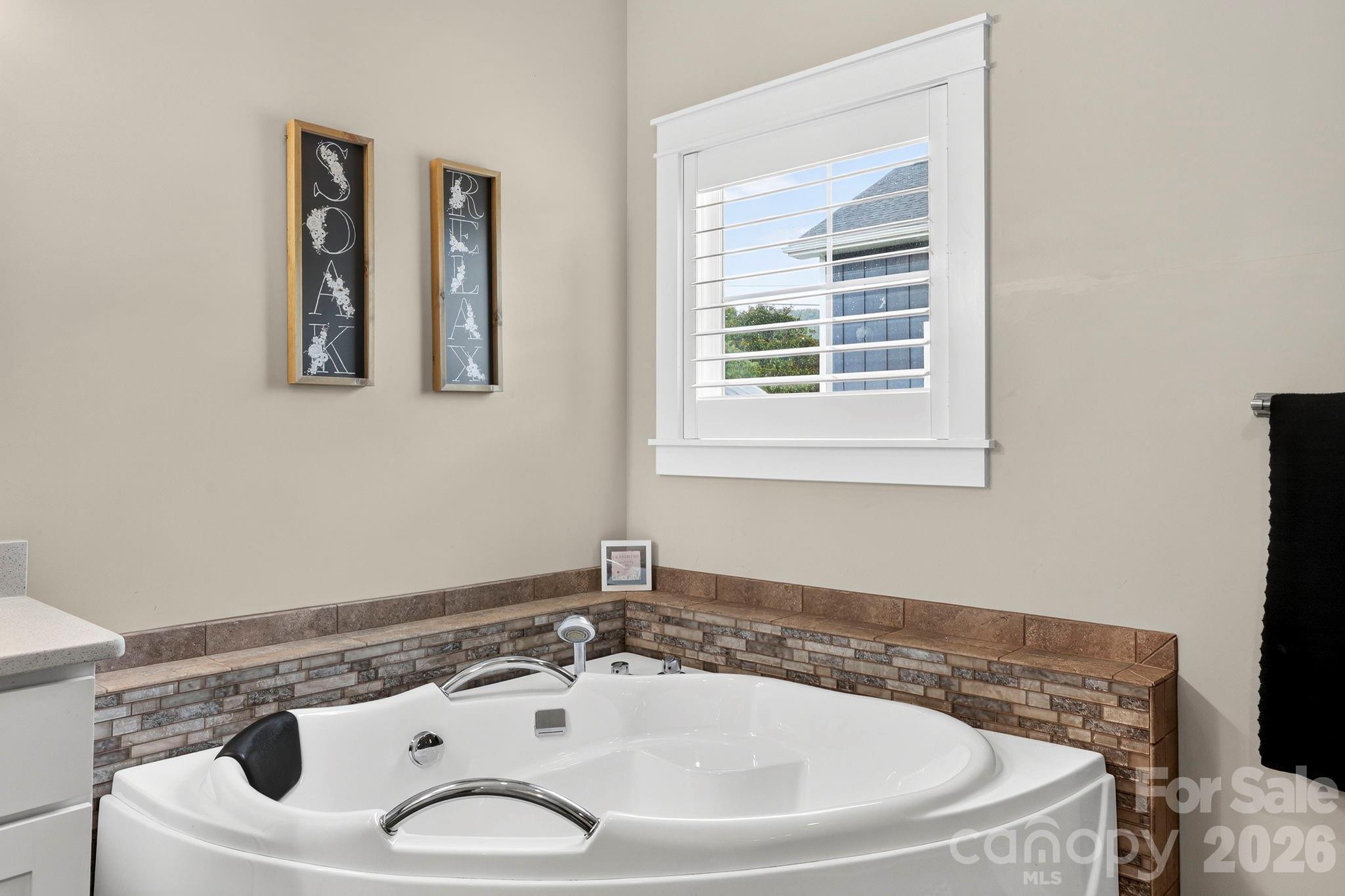 8 Vedder Way Property Photo 23