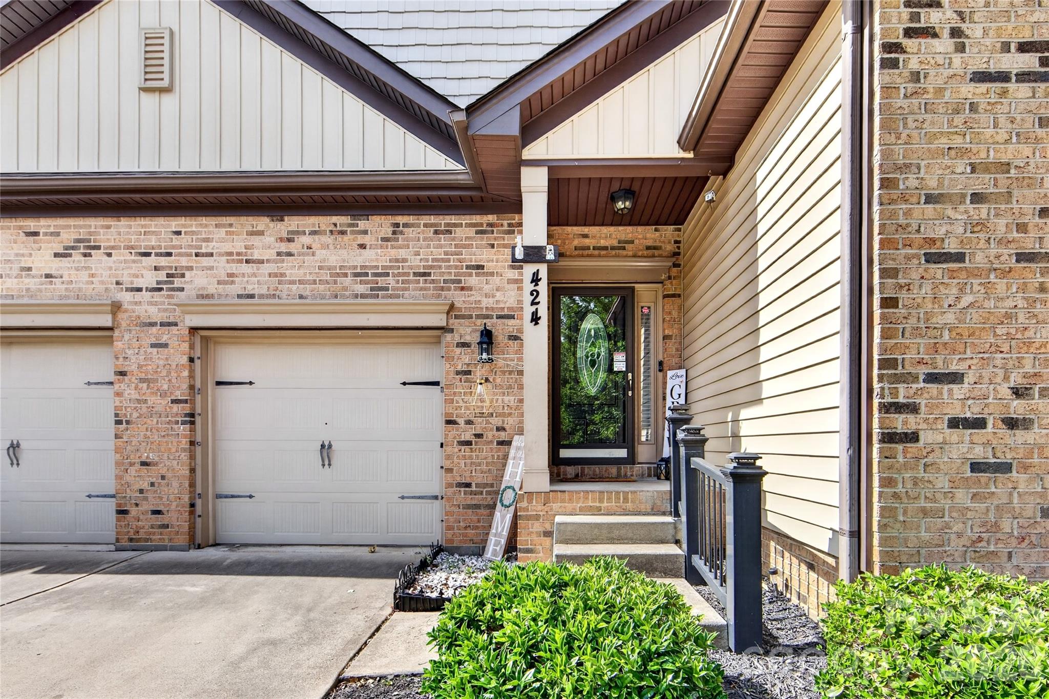 424 Anvil Draw Place Property Photo 3