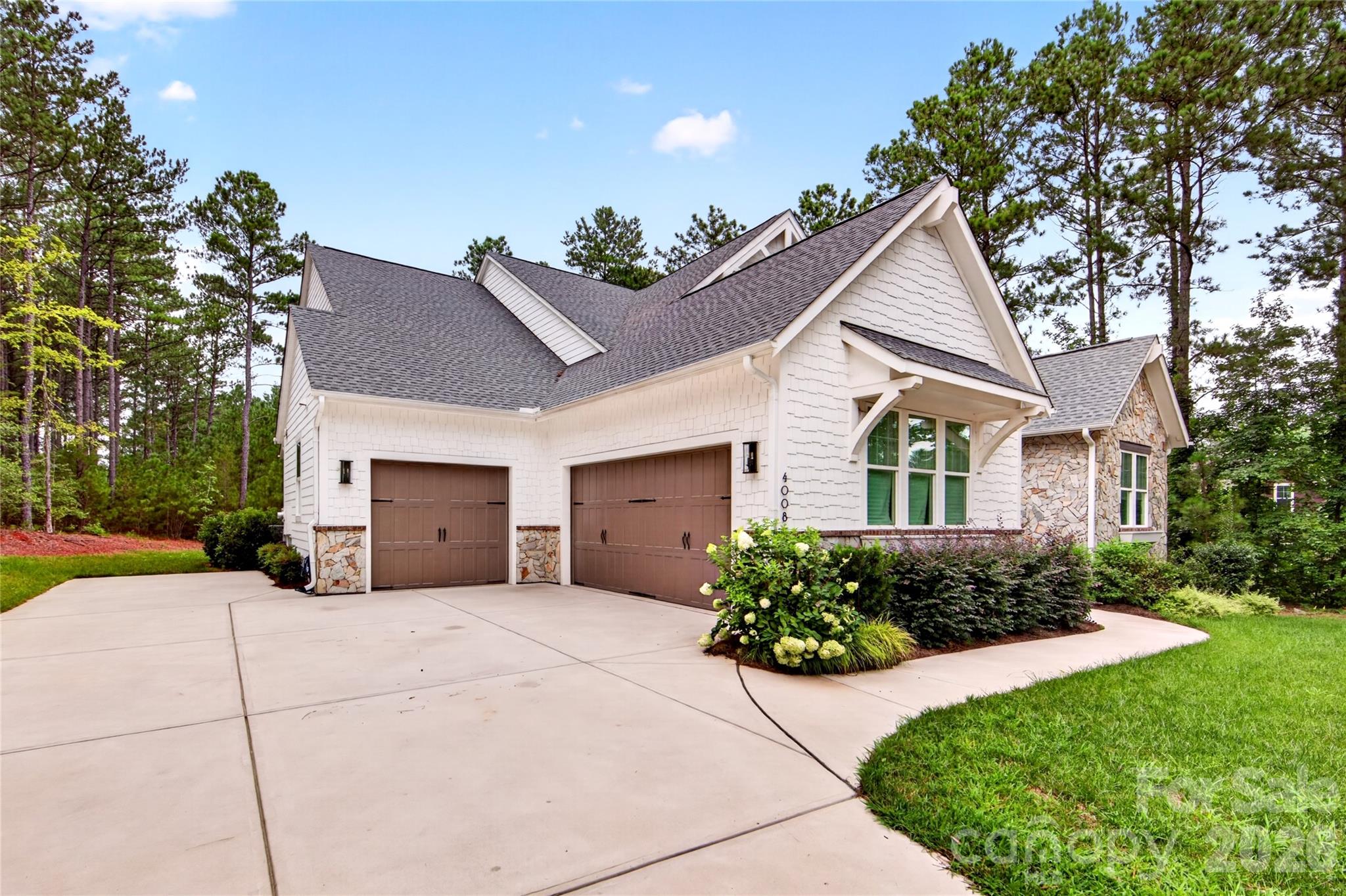 4008 Persimmon Road Property Photo 2