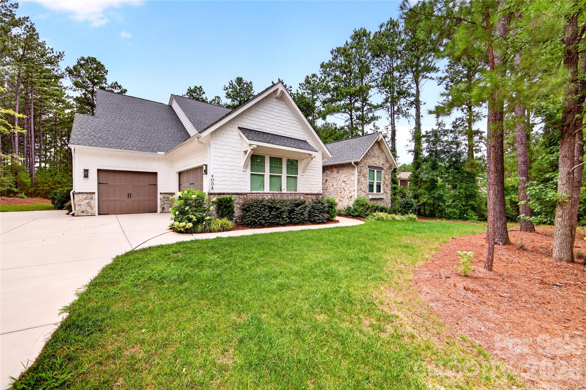 4008 Persimmon Road Property Photo 3
