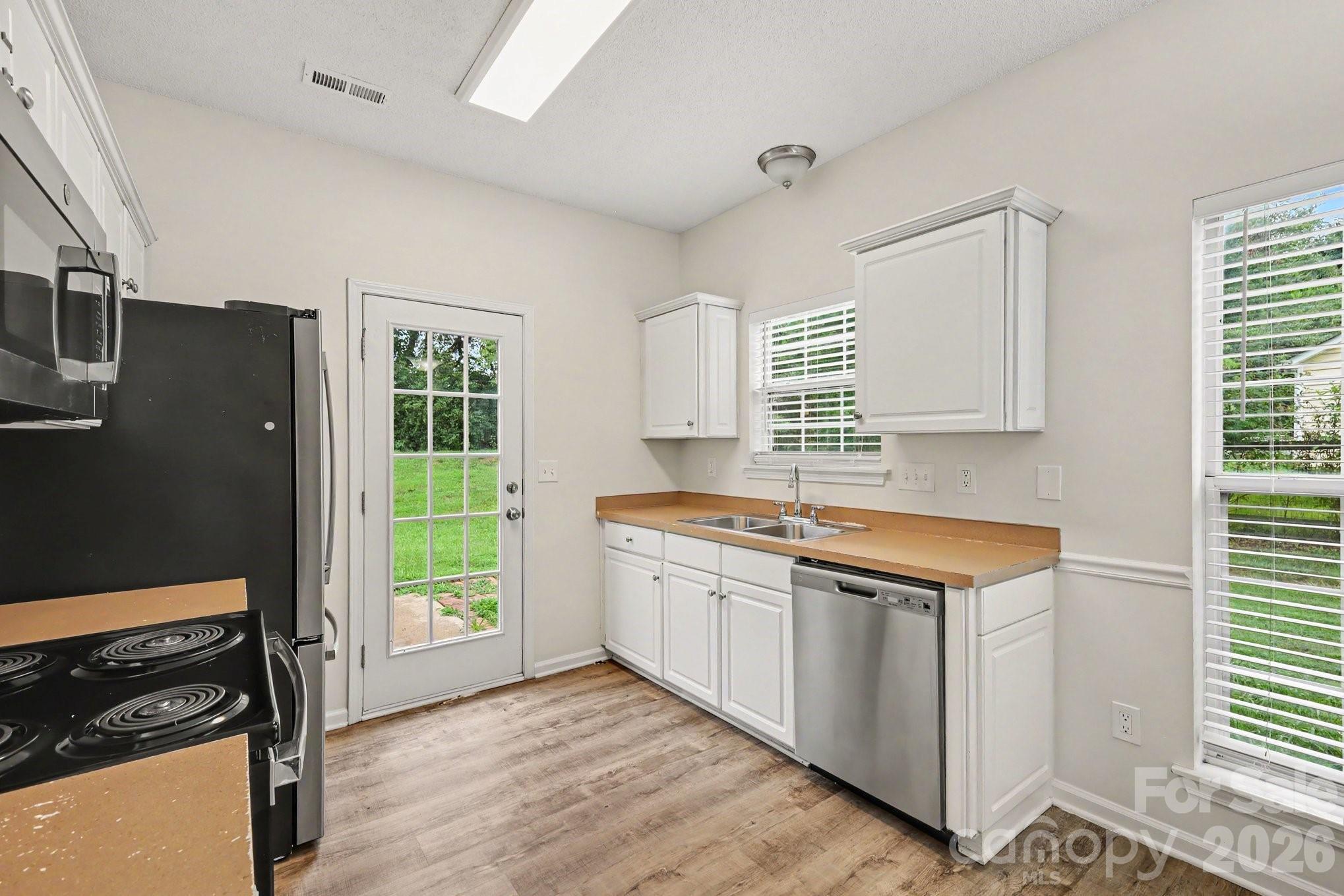 16034 Farmall Drive Property Photo 12