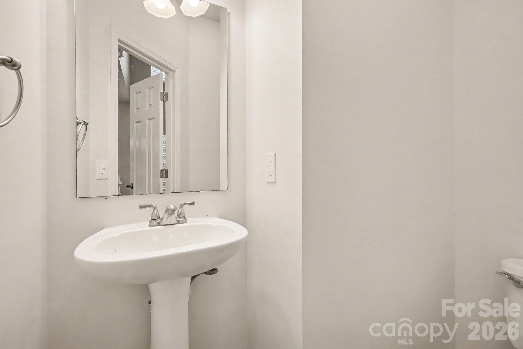 16034 Farmall Drive Property Photo 14